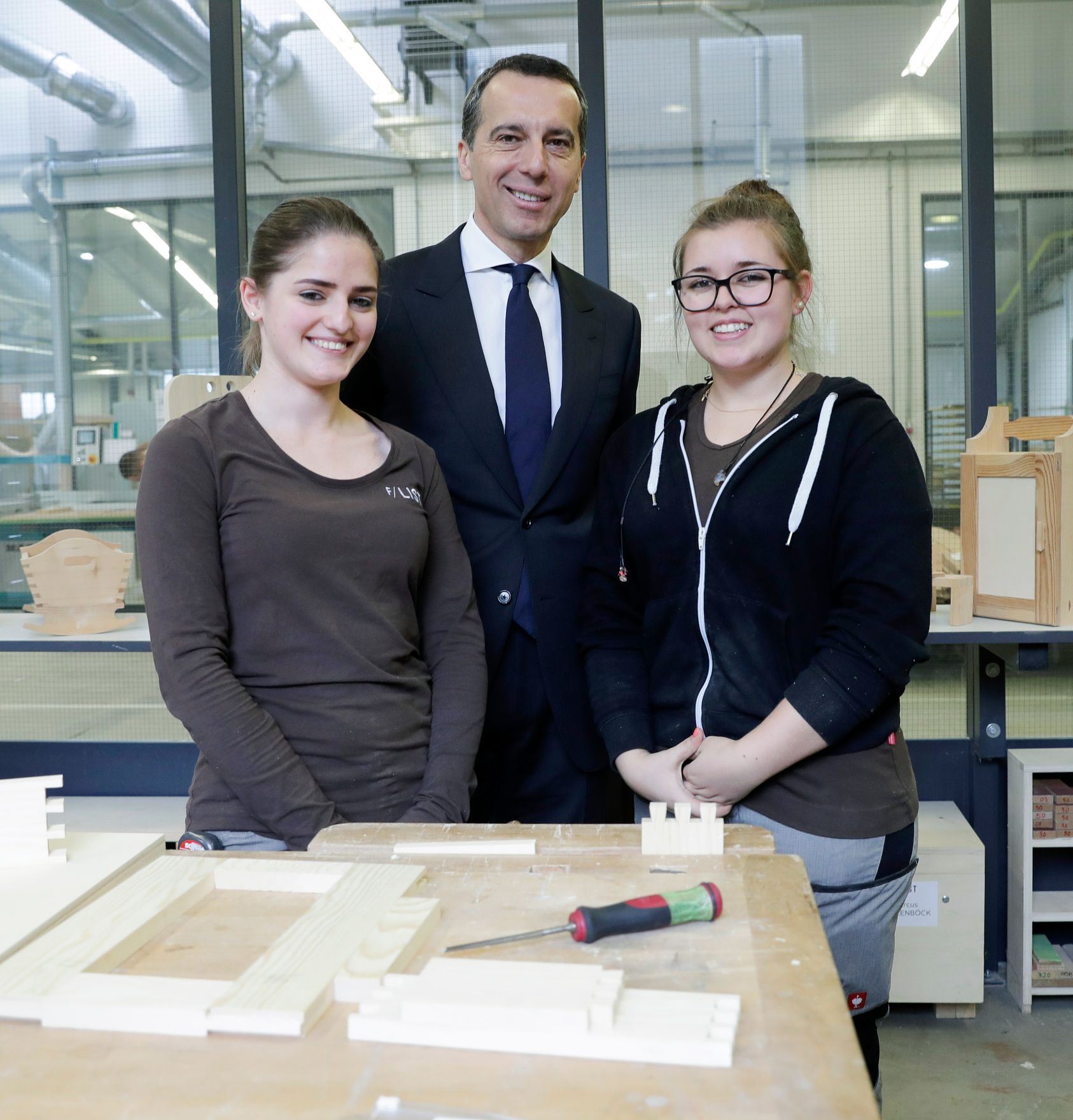 Am 22. Februar 2017 besuchte Bundeskanzler Christian Kern die Firma F. LIST GMBH in Thomasberg.