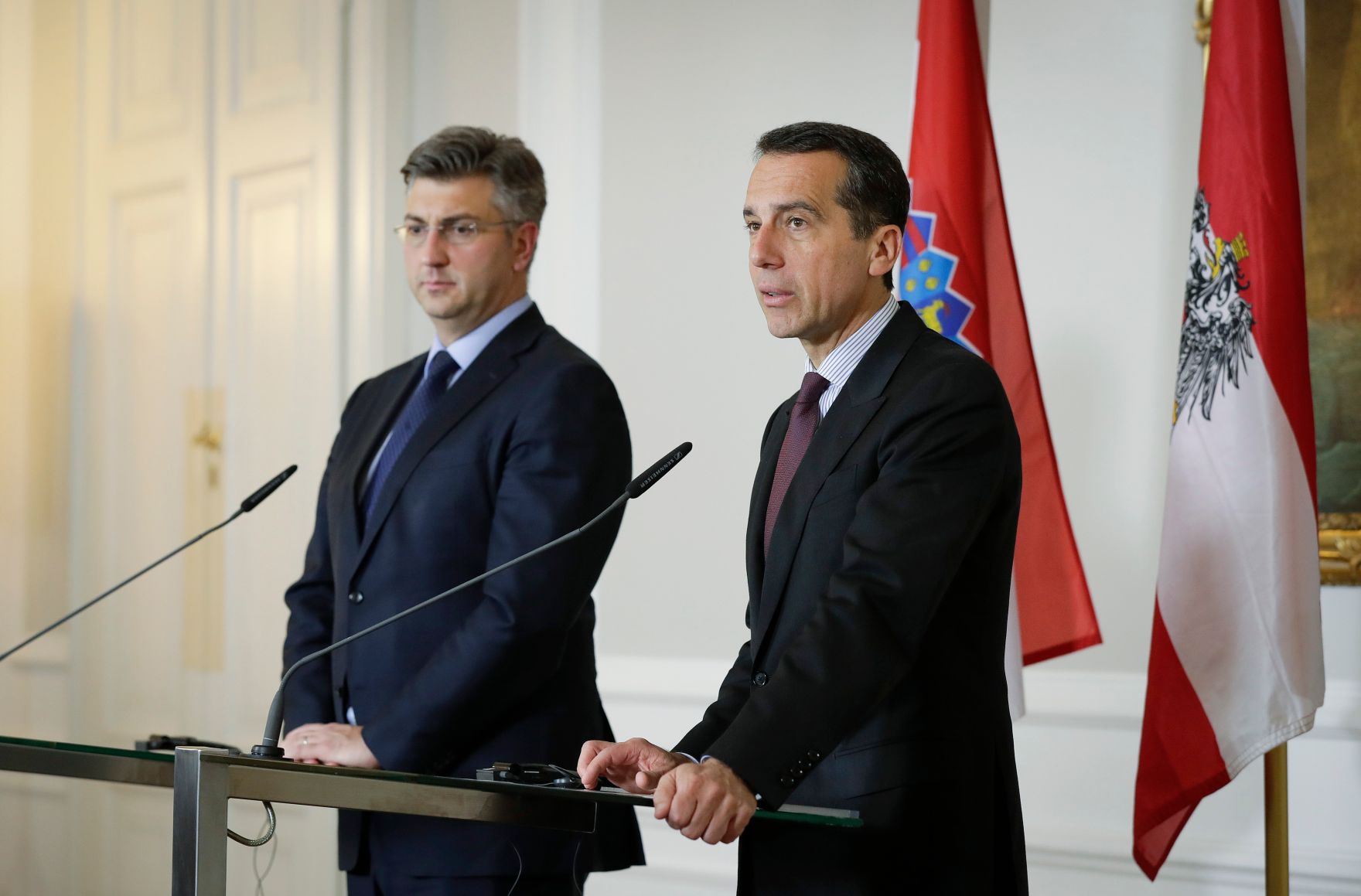 Am 5. Mai 2017 empfing Bundeskanzler Christian Kern (r.) den kroatischen Premierminister Andrej Plenkovic (l.) zu einem Gespr&auml;ch im Bundeskanzleramt. Im Anschluss fand eine Pressekonferenz statt.