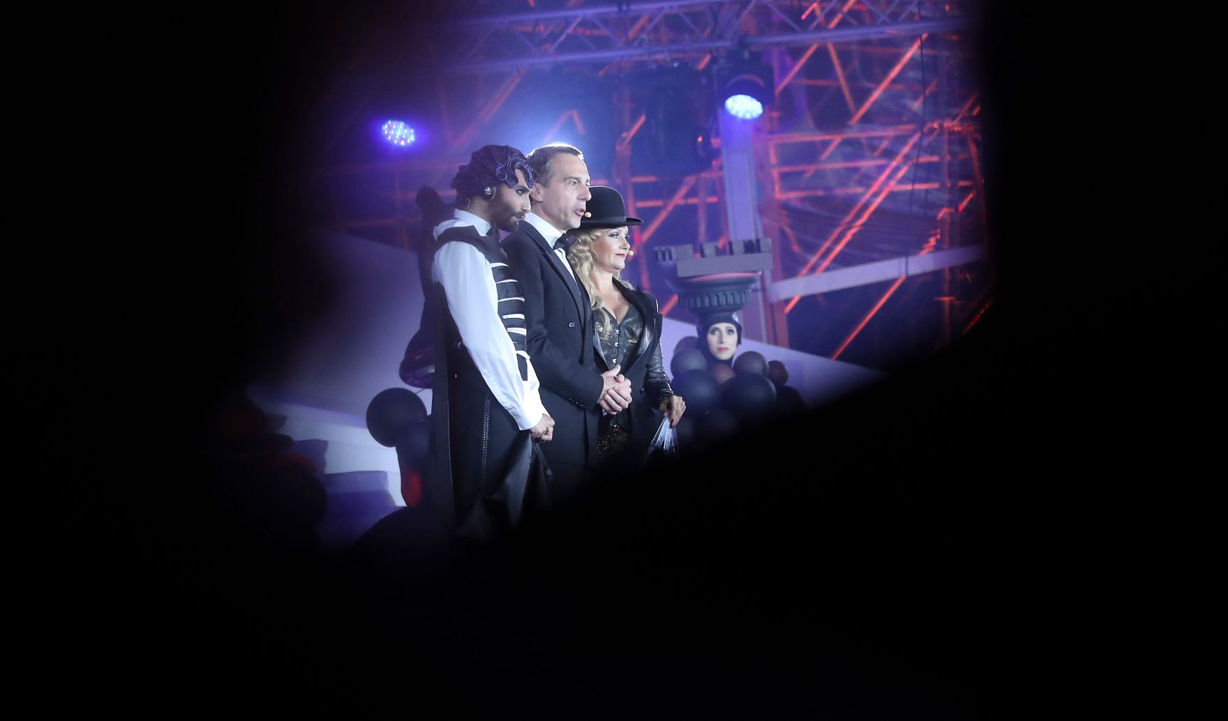 Am 10. Juni 2017 besuchte Bundeskanzler Christian Kern den Life Ball 2017.