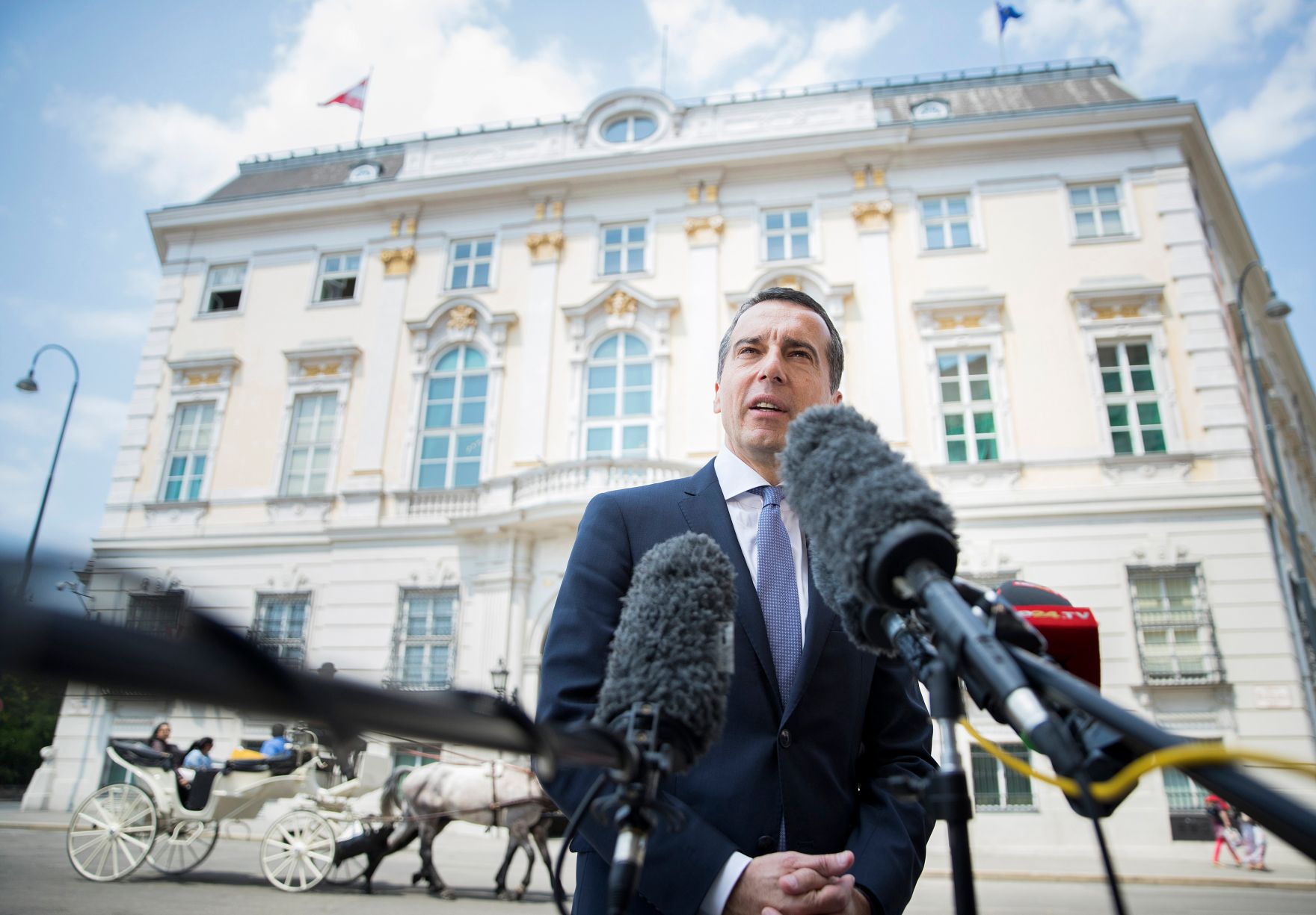 Am 21. Juni 2017 gab Bundeskanzler Christian Kern ein Pressestatement zum Besch&auml;ftigungsbonus ab.