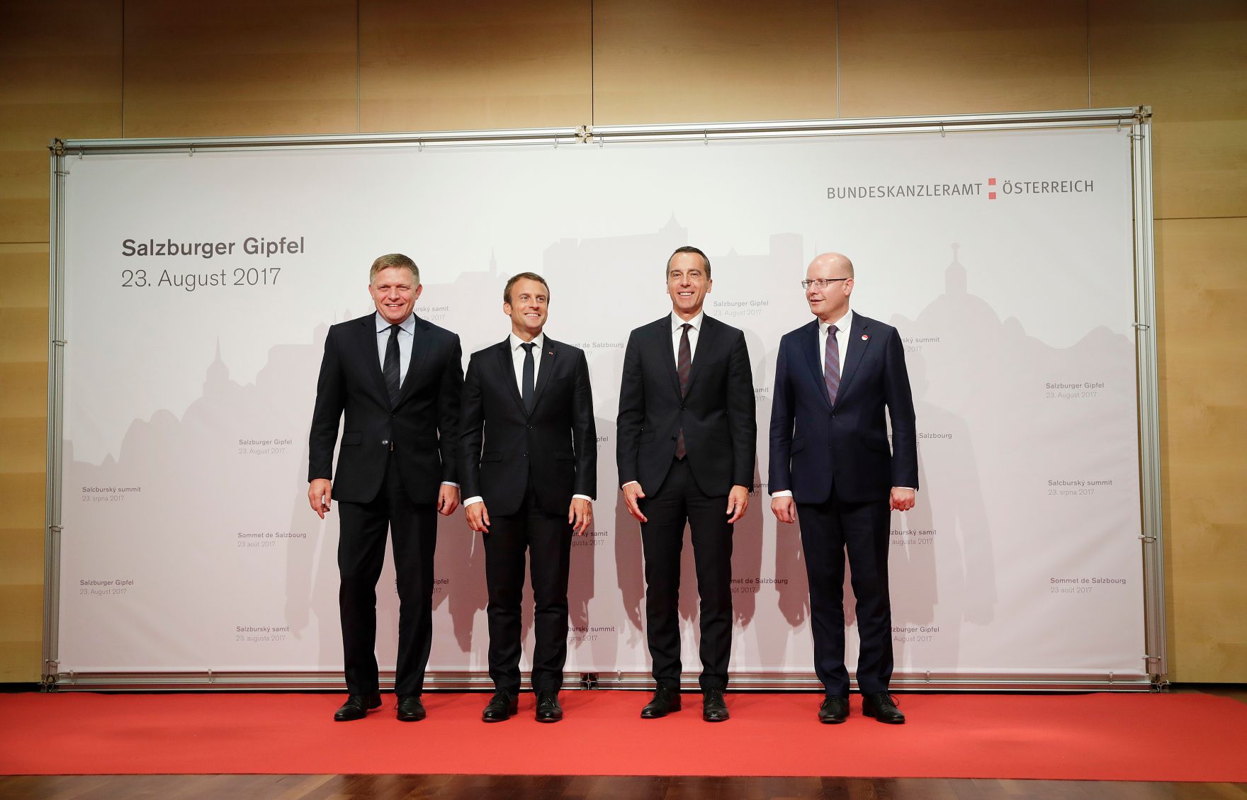 Am 23. August 2017 fand der Salzburgergipfel statt. Im Bild Bundeskanzler Christian Kern (m.r.), der franz&ouml;sische Pr&auml;sident Emmanuel Macron (m.l.), der slowakische Ministerpr&auml;sident Robert Fico (l.) und der tschechische Ministerpr&auml;sident Bohuslav Sobotka (r.).