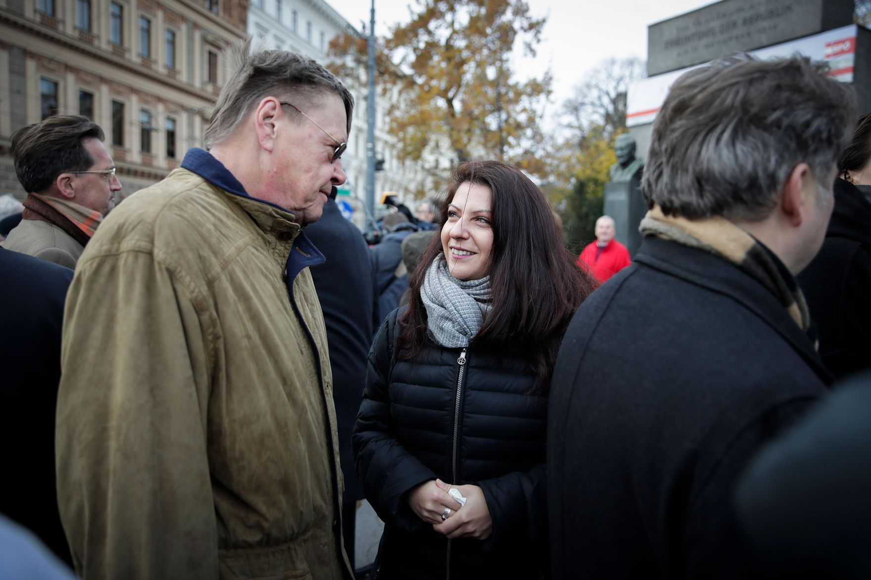 Am 13. November 2017 fand der Gedenktag zur Gr&uuml;ndung der Republik statt. Im Bild Staatssekret&auml;rin Muna Duzdar (m.).