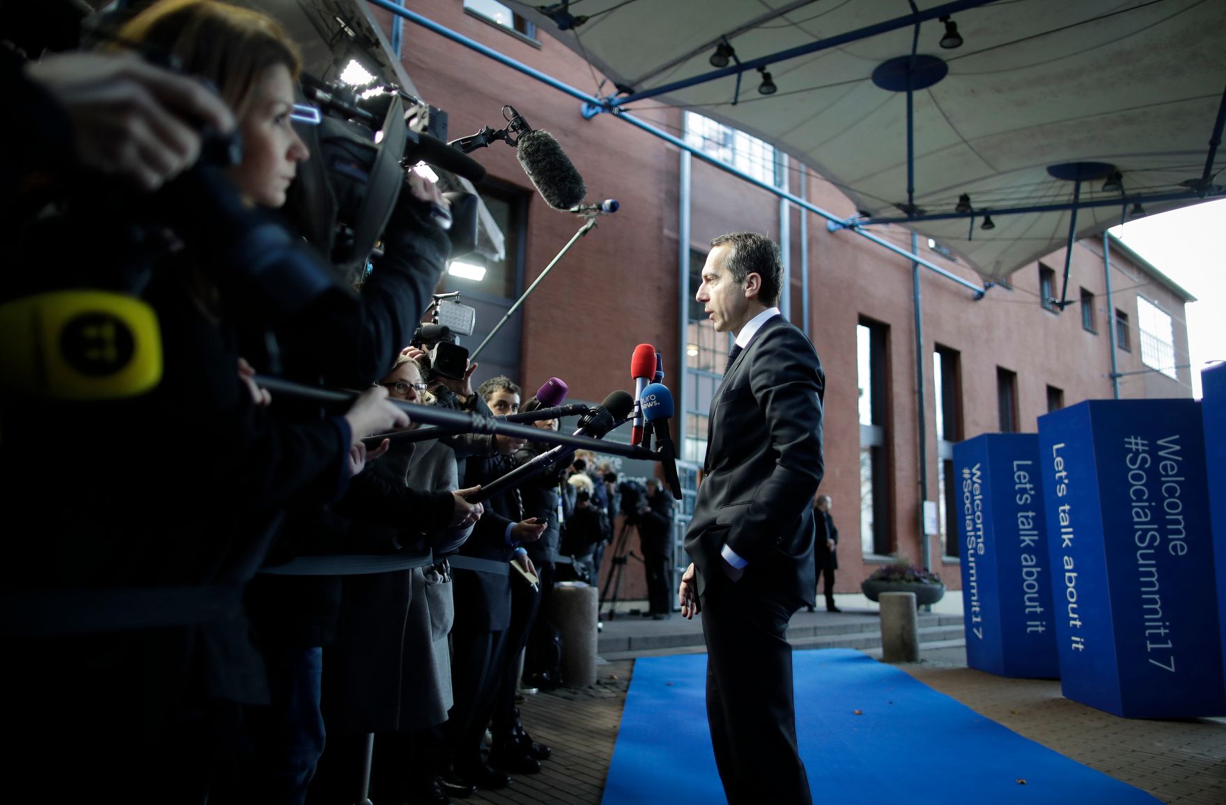 Am 17. November 2017 fand der Sozialgipfel der Europ&auml;ischen Staats- und Regierungschefs in G&ouml;teborg statt. Im Bild Bundeskanzler Christian Kern beim Pressestatement.