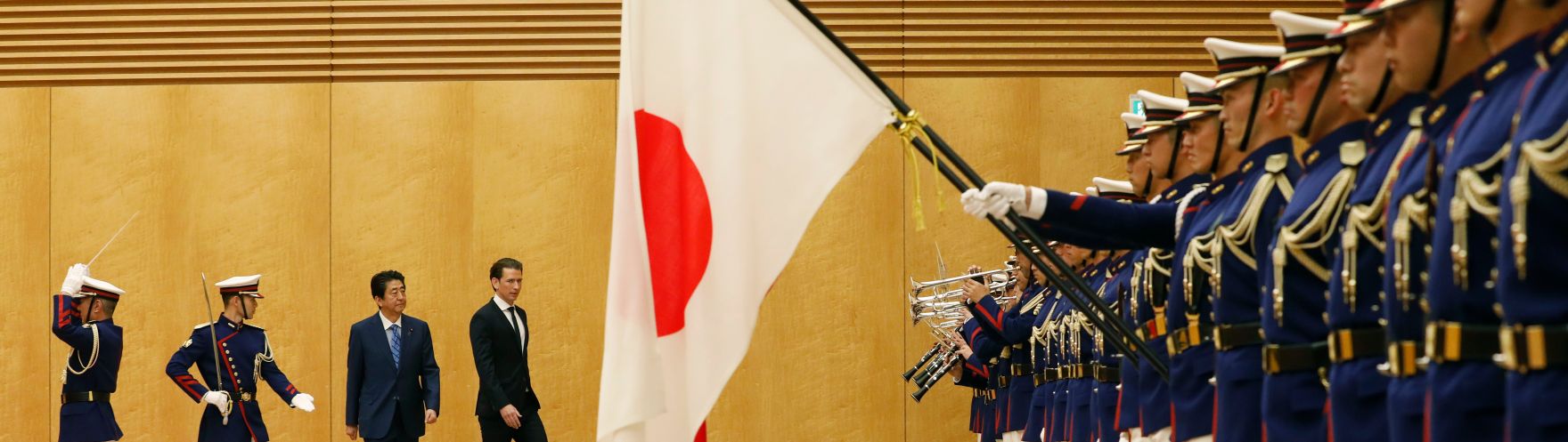 Am 15. Februar 2019 traf Bundeskanzler Sebastian Kurz im Rahmen seines Arbeitsbesuchs den japanischen Premierminister Shinzō Abe.