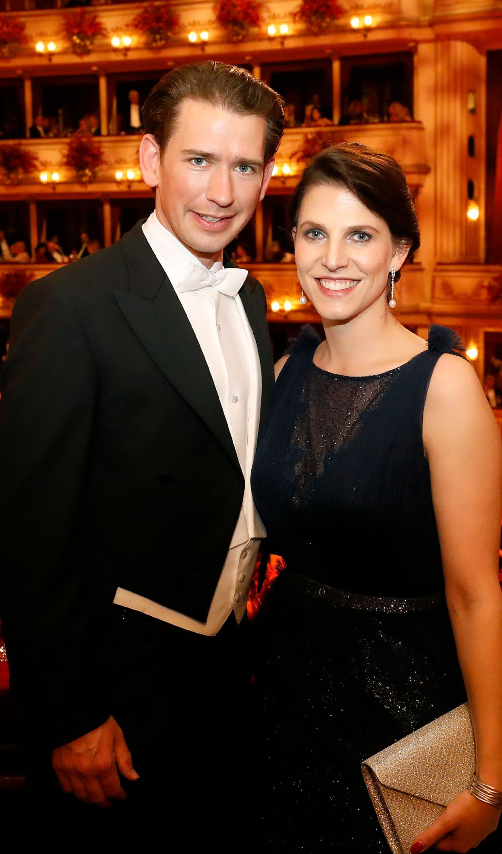 Am 28. Februar 2019 besuchte Bundeskanzler Sebastian Kurz (l.) den Wiener Opernball. Im Bild mit Staatssekret&auml;rin Karoline Edtstadler (r.).