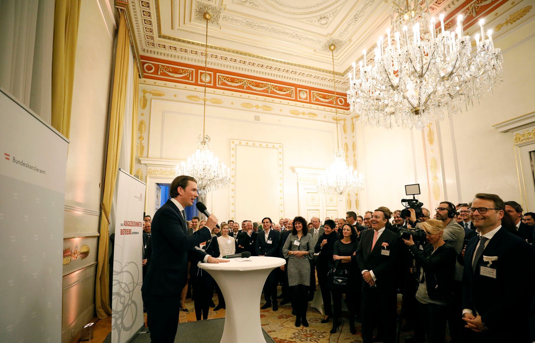 Am 11. M&auml;rz 2019 fand ein Empfang f&uuml;r &ouml;sterreichische Leitbetriebe im Bundeskanzleramt statt. Im Bild Bundeskanzler Sebastian Kurz (l.).