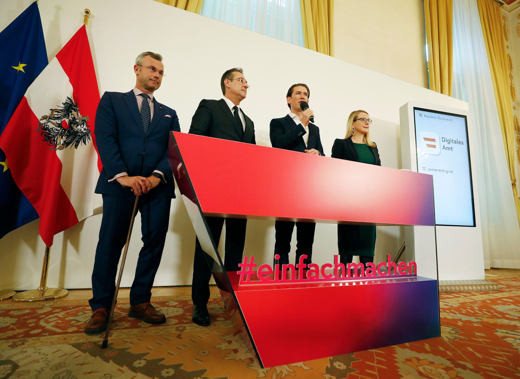 Am 19. M&auml;rz 2019 fand eine Pressekonferenz zum Thema "Digitales Amt" im Bundeskanzleramt statt. Im Bild (v.l.n.r) Bundesminister Norbert Hofer, Vizekanzler Heinz-Christian Strache, Bundeskanzler Sebastian Kurz und Bundesministerin Margarete Schramb&ouml;ck.