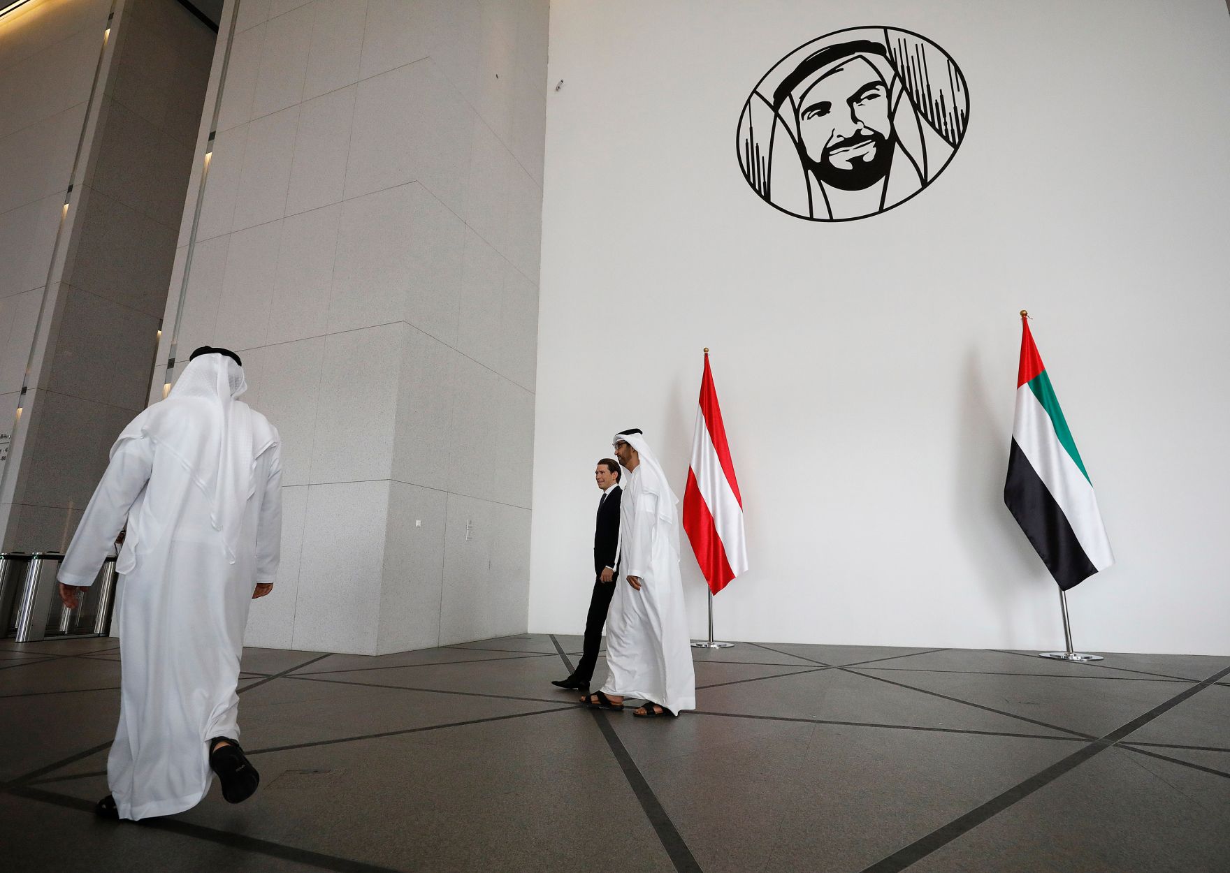 Am 23. M&auml;rz 2019 fand die Arbeitsreise von Bundeskanzler Sebastian Kurz (l.) in den Vereinigten Arabischen Emiraten statt. Im Bild mit Sultan al Jaber (r.), CEO ADNOC.