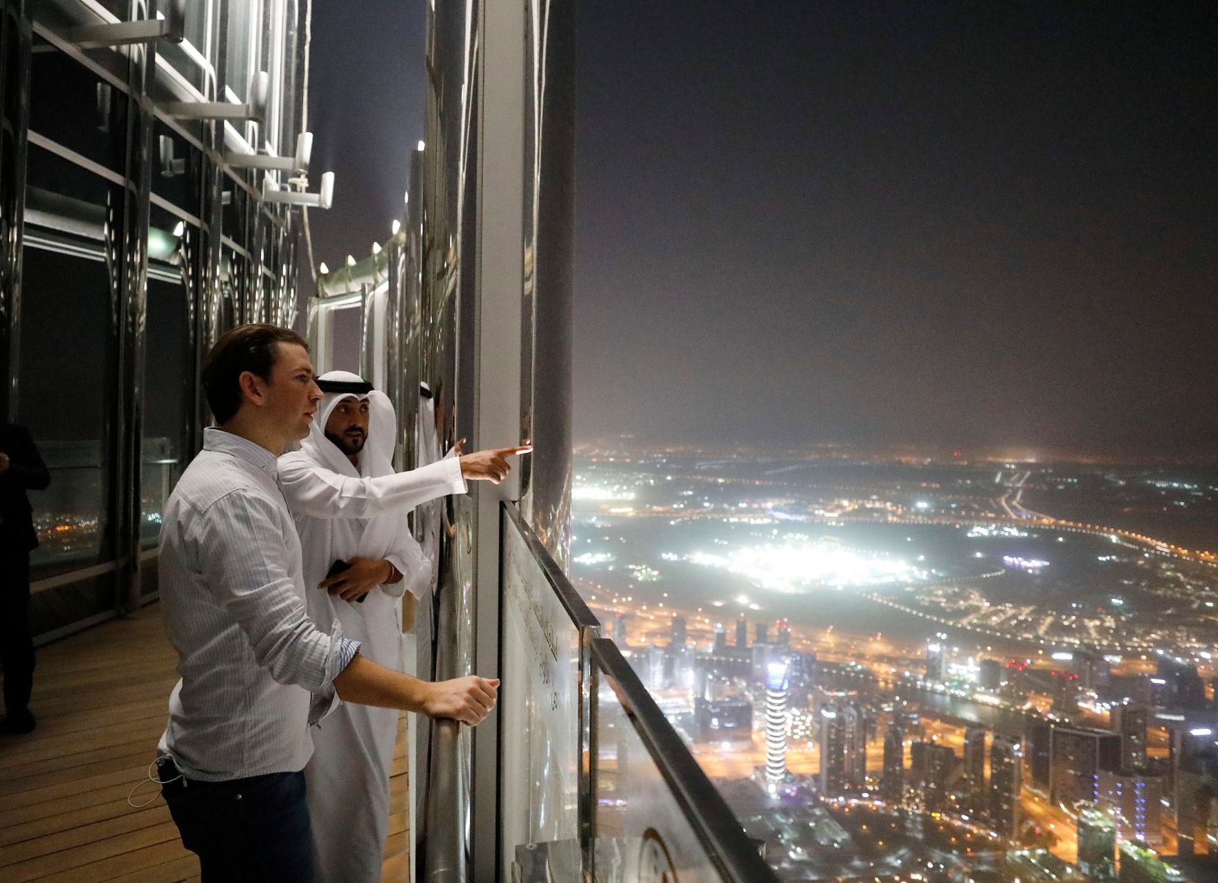 Am 23. M&auml;rz 2019 fand die Arbeitsreise von Bundeskanzler Sebastian Kurz (l.) in den Vereinigten Arabischen Emiraten statt. Im Bild beim Besuch des Burj Khalifa.