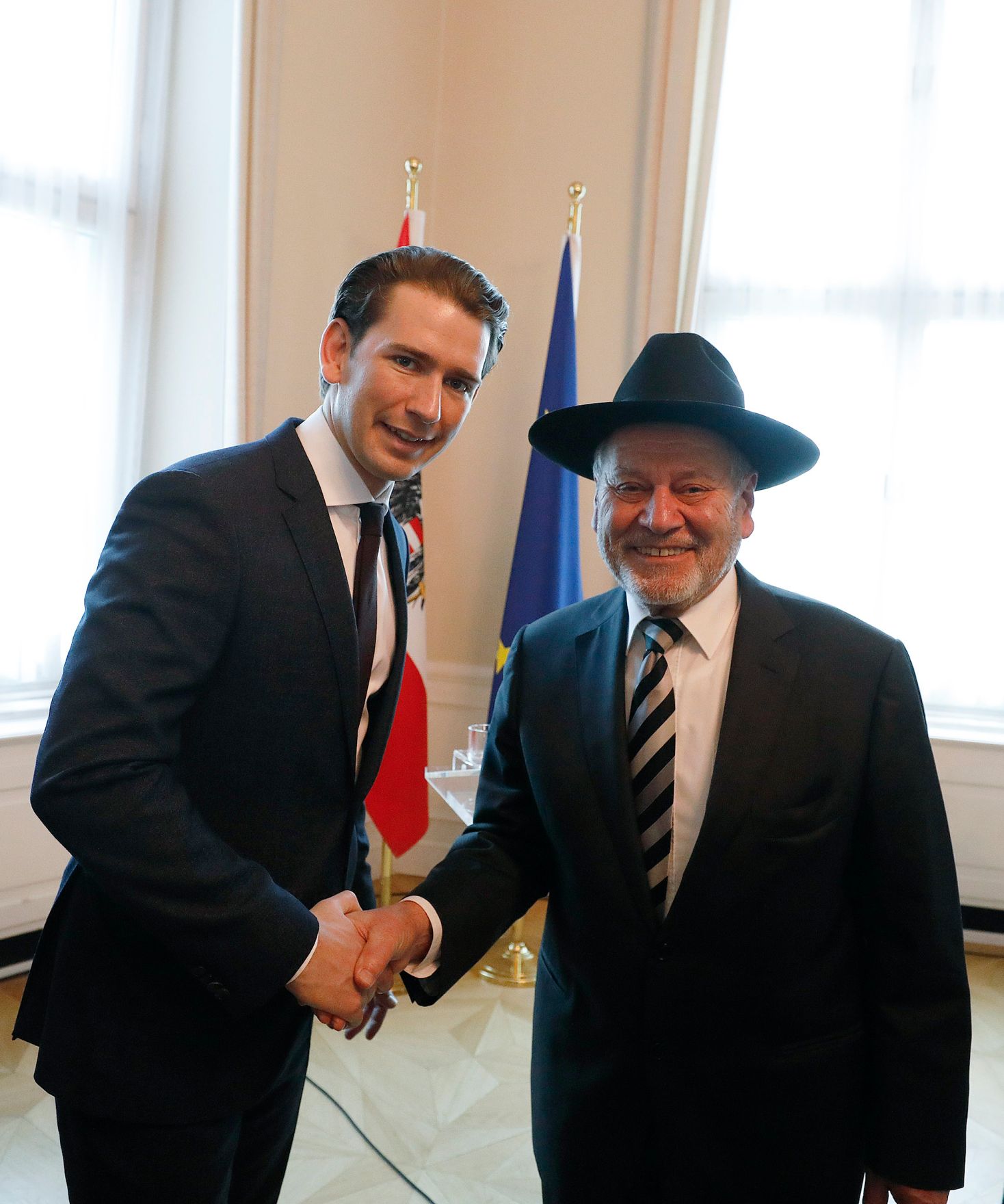 Am 26. M&auml;rz 2019 verlieh Bundeskanzler Sebastian Kurz das Gro&szlig;e Ehrenzeichen f&uuml;r Verdienste um die Republik &Ouml;sterreich an Raimund Fastenbauer.