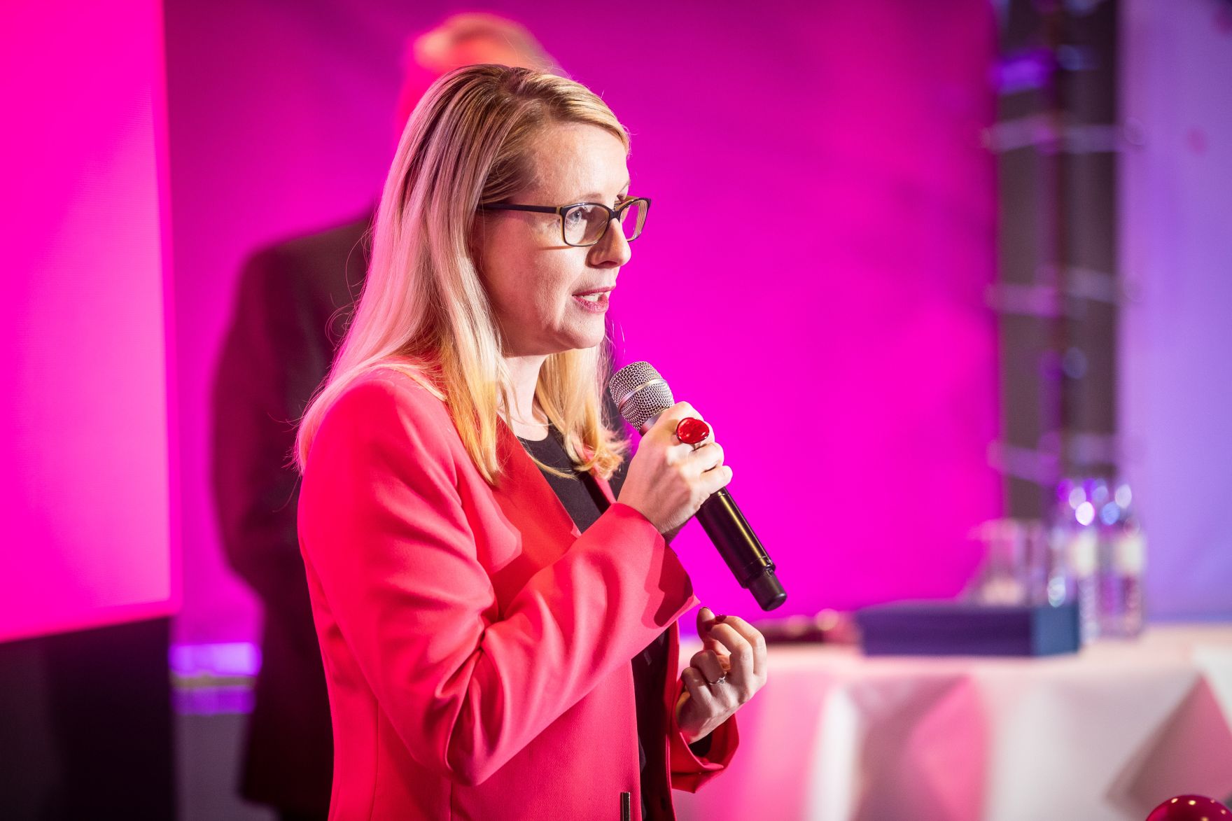 Am 26. M&auml;rz 2019 nahm Bundeskanzler Sebastian Kurz bei der Pressekonferenz zum Thema "5G-Pionier &Ouml;sterreich: T-Mobile startet 5G-Netz" im T-Center teil. Im Bild Bundesministerin Margarete Schramb&ouml;ck.