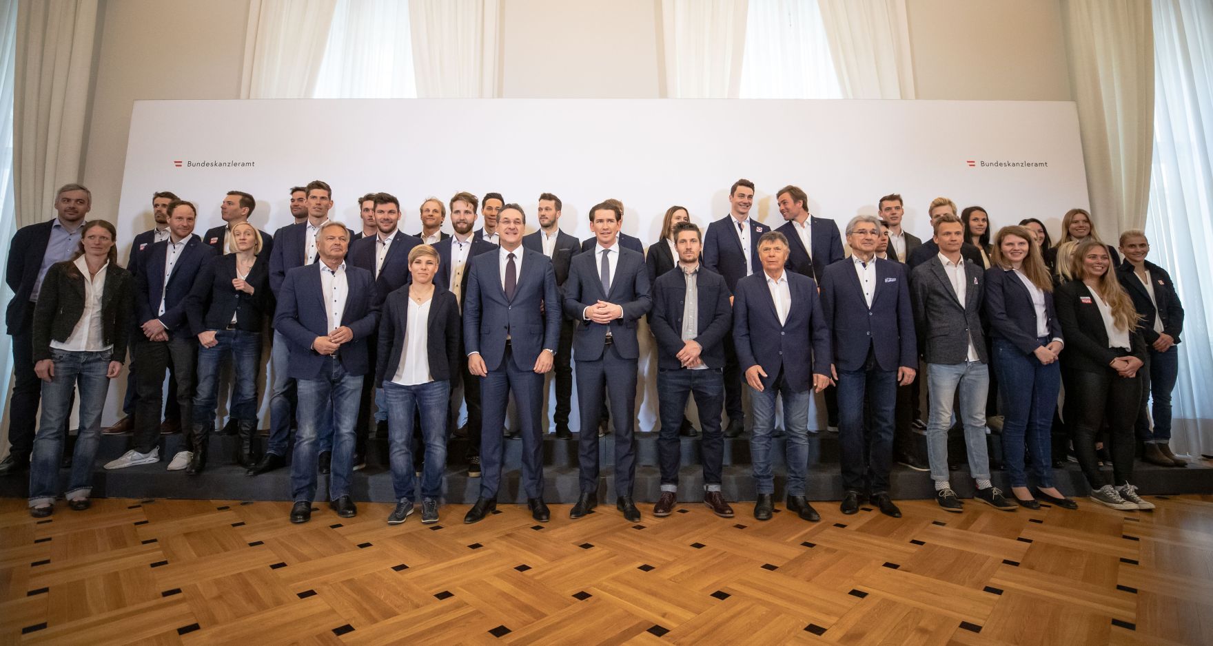 Am 3. April 2019 empfing Bundeskanzler Sebastian Kurz gemeinsam mit Vizekanzler Heinz-Christian Strache die &Ouml;SV-Athletinnen und Athleten im Bundeskanzleramt.