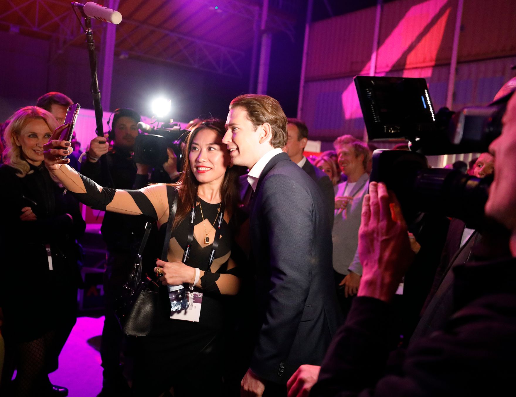 Am 11. April 2019 nahm Bundeskanzler Sebastian Kurz (r.) beim 4Gamechangers Festival teil.
