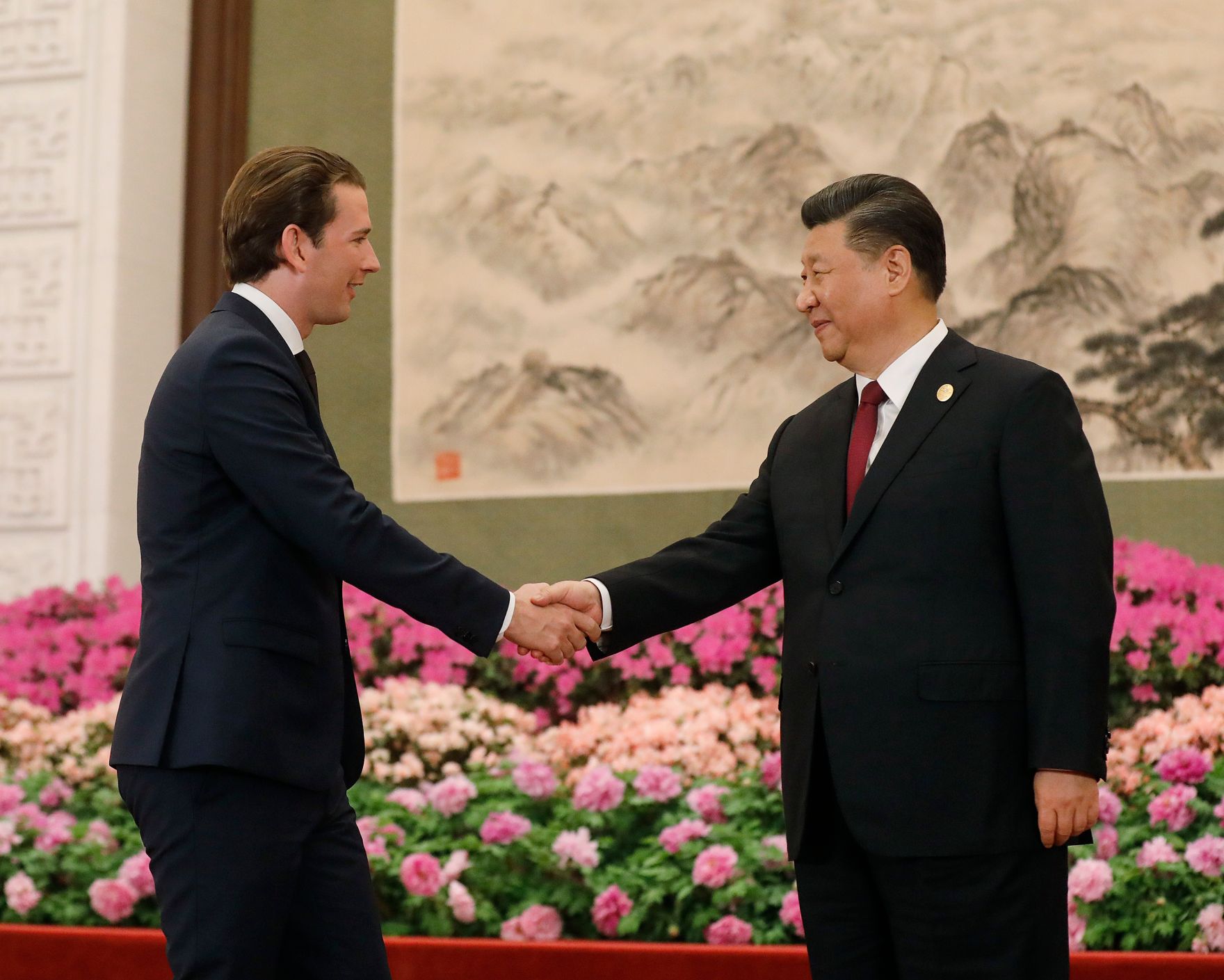 Am 26. April 2019 fand die Arbeitsreise von Bundeskanzler Sebastian Kurz (l.) in China statt. Im Bild mit dem chinesischen Pr&auml;sident Xi Jinping (r.) beim Belt and Road Forum.