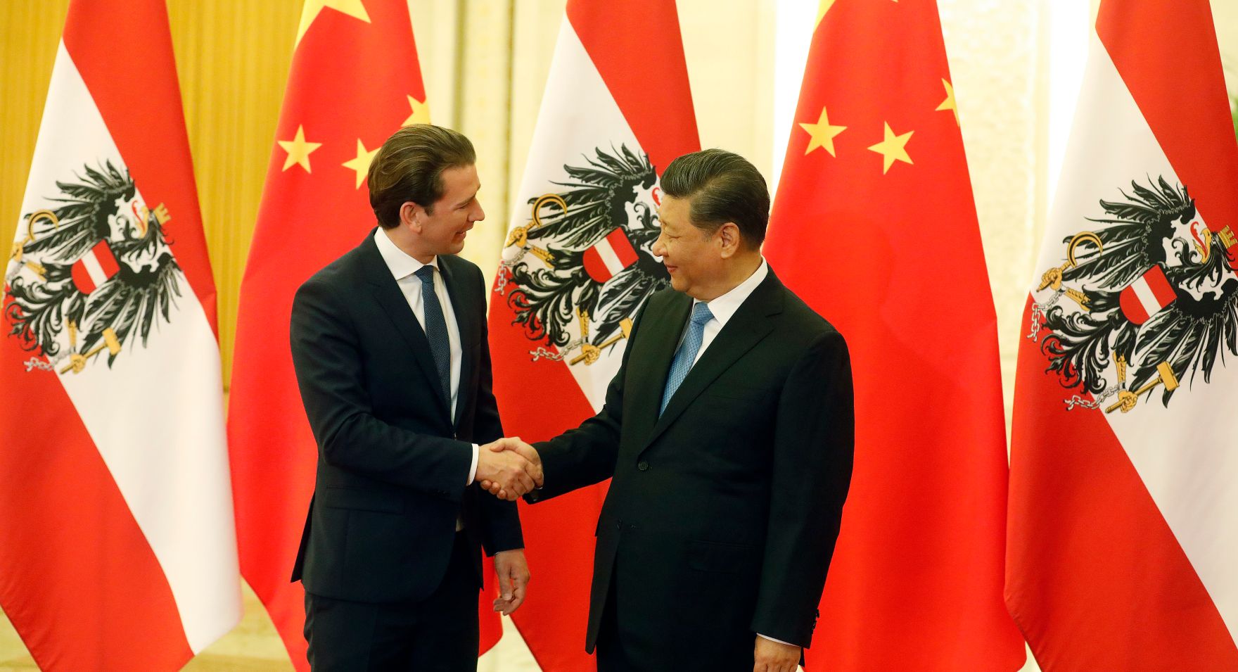 Am 29. April 2019 fand die Arbeitsreise von Bundeskanzler Sebastian Kurz (l.) in China statt. Im Bild bei dem Staatspr&auml;sident der Volksrepublik China Xi Jinping (r.).