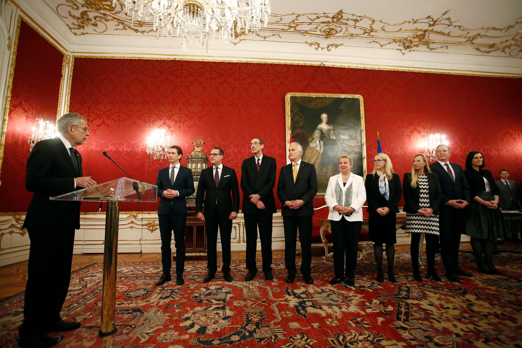 Am 18. Dezember 2017 wurde die neue Bundesregierung vom Bundespr&auml;sidenten in der Pr&auml;sidentschaftskanzlei angelobt.