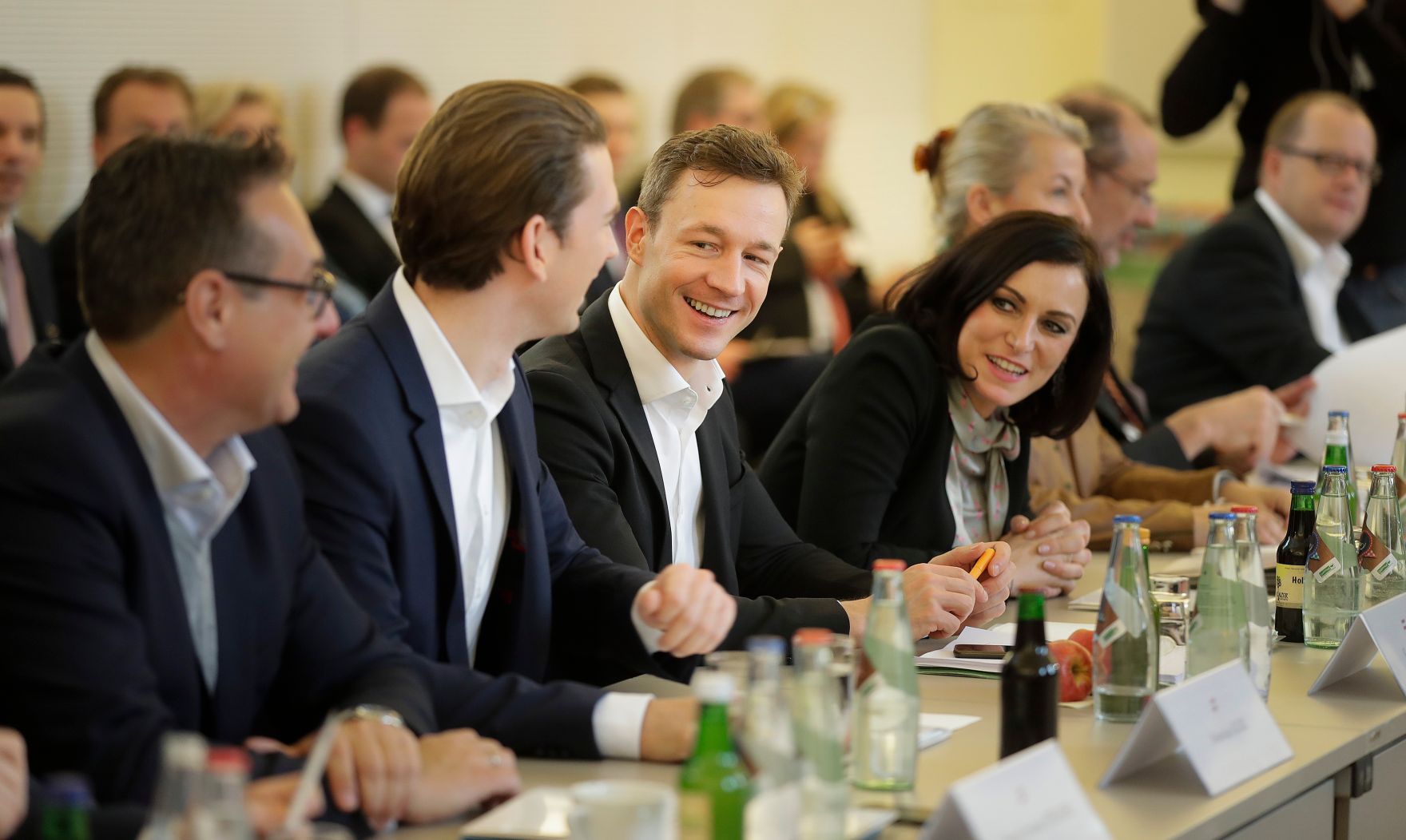 Am 4. J&auml;nner 2017 begann in Seggau die zweit&auml;gige Klausurtagung der Bundesregierung. Im Bild (v.l.n.r.) Vizekanzler Heinz-Christian Strache, Bundeskanzler Sebastian Kurz, Bundesminister Gernot Bl&uuml;mel und Bundesministerin Elisabeth K&ouml;stinger.