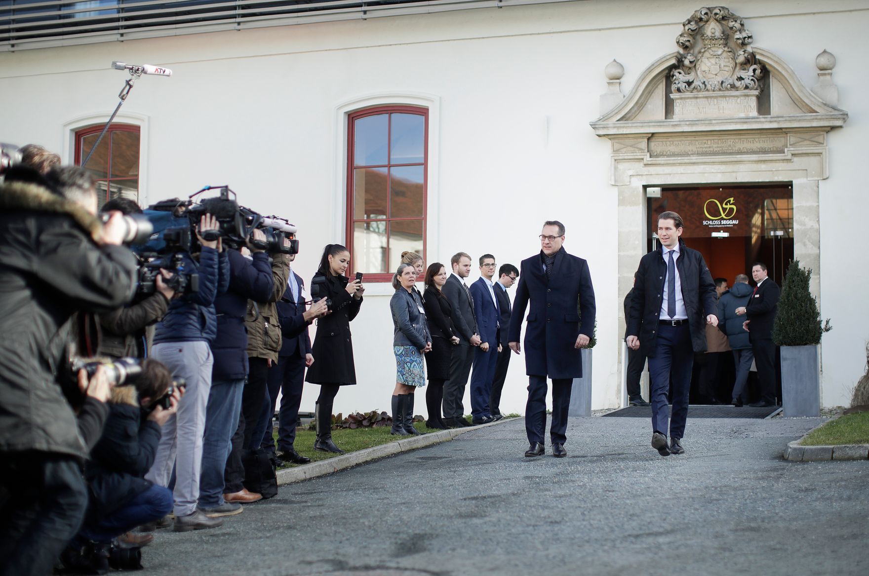 Am 5. J&auml;nner 2017 endete in Seggau die zweit&auml;gige Klausurtagung der Bundesregierung. Im Bild Bundeskanzler Sebastian Kurz (r.) mit Vizekanzler Heinz-Christian Strache (l.).