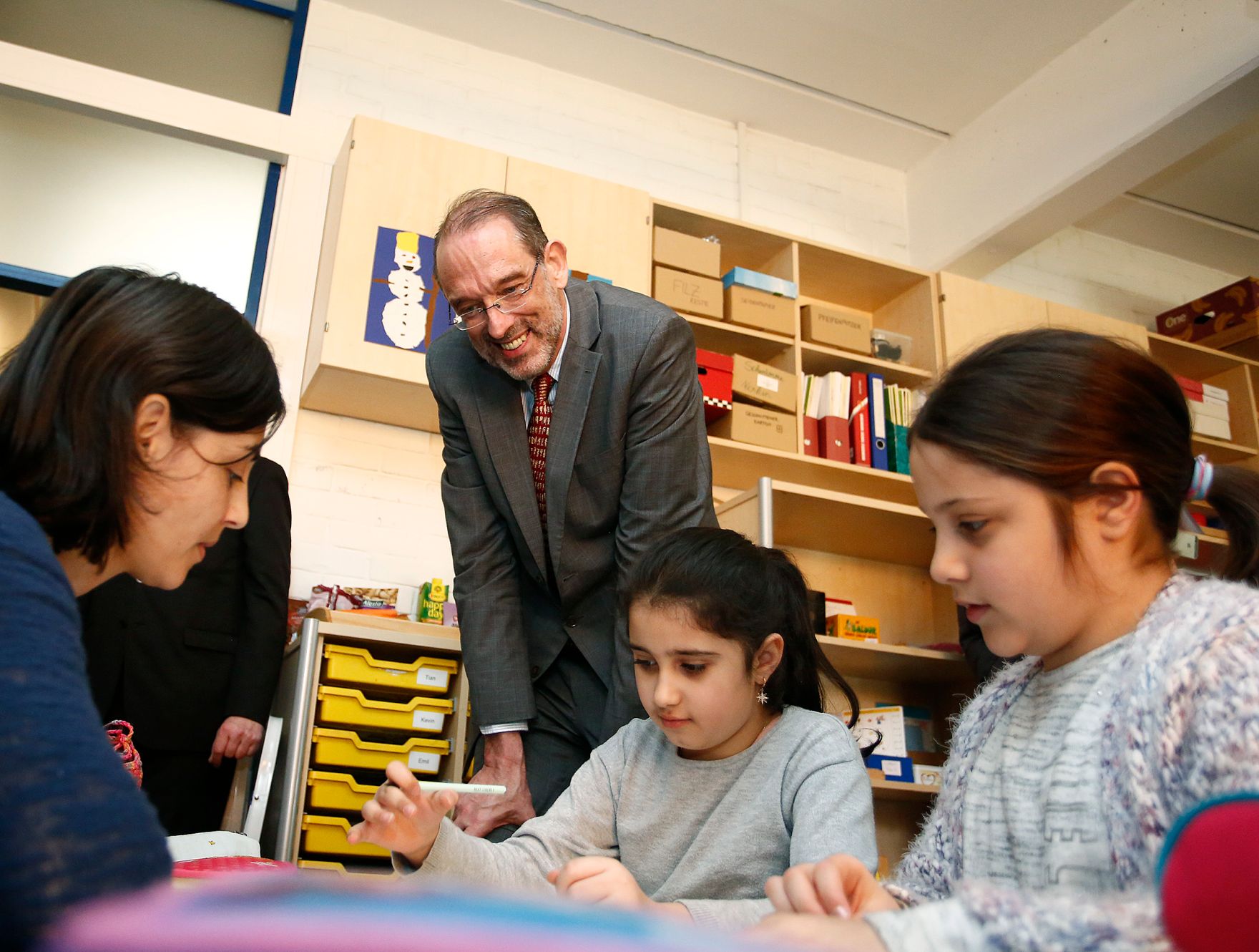 Am 23. J&auml;nner 2018 besuchte Bundeskanzler Sebastian Kurz gemeinsam mit Vizekanzler Heinz-Christian Strache und Bundesminister Heinz Fa&szlig;mann (im Bild) "Deutschf&ouml;rderklassen" an der Volksschule Graz-Murfeld.
