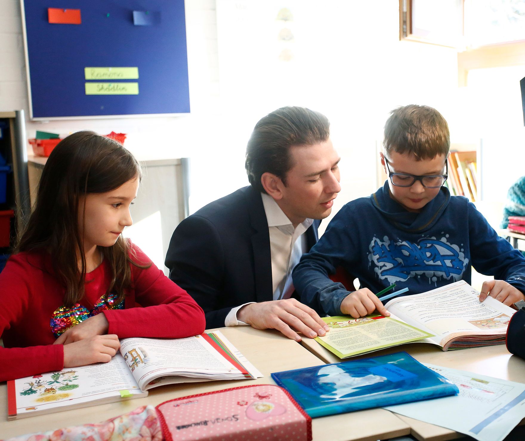 Am 23. J&auml;nner 2018 besuchte Bundeskanzler Sebastian Kurz (im Bild) gemeinsam mit Vizekanzler Heinz-Christian Strache und Bundesminister Heinz Fa&szlig;mann "Deutschf&ouml;rderklassen" an der Volksschule Graz-Murfeld.