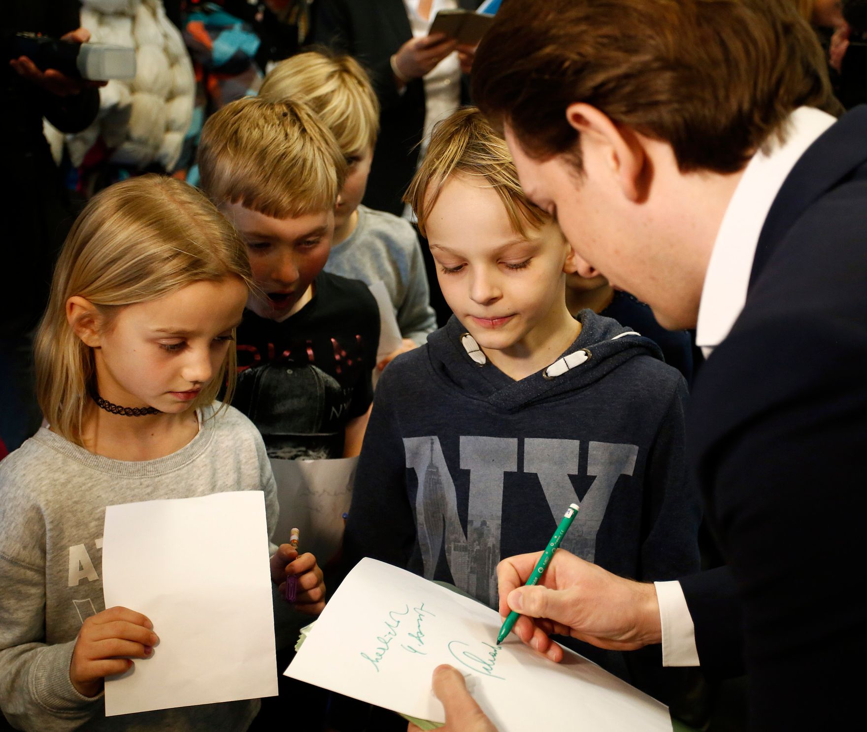 Am 23. J&auml;nner 2018 besuchte Bundeskanzler Sebastian Kurz (im Bild) gemeinsam mit Vizekanzler Heinz-Christian Strache und Bundesminister Heinz Fa&szlig;mann "Deutschf&ouml;rderklassen" an der Volksschule Graz-Murfeld.