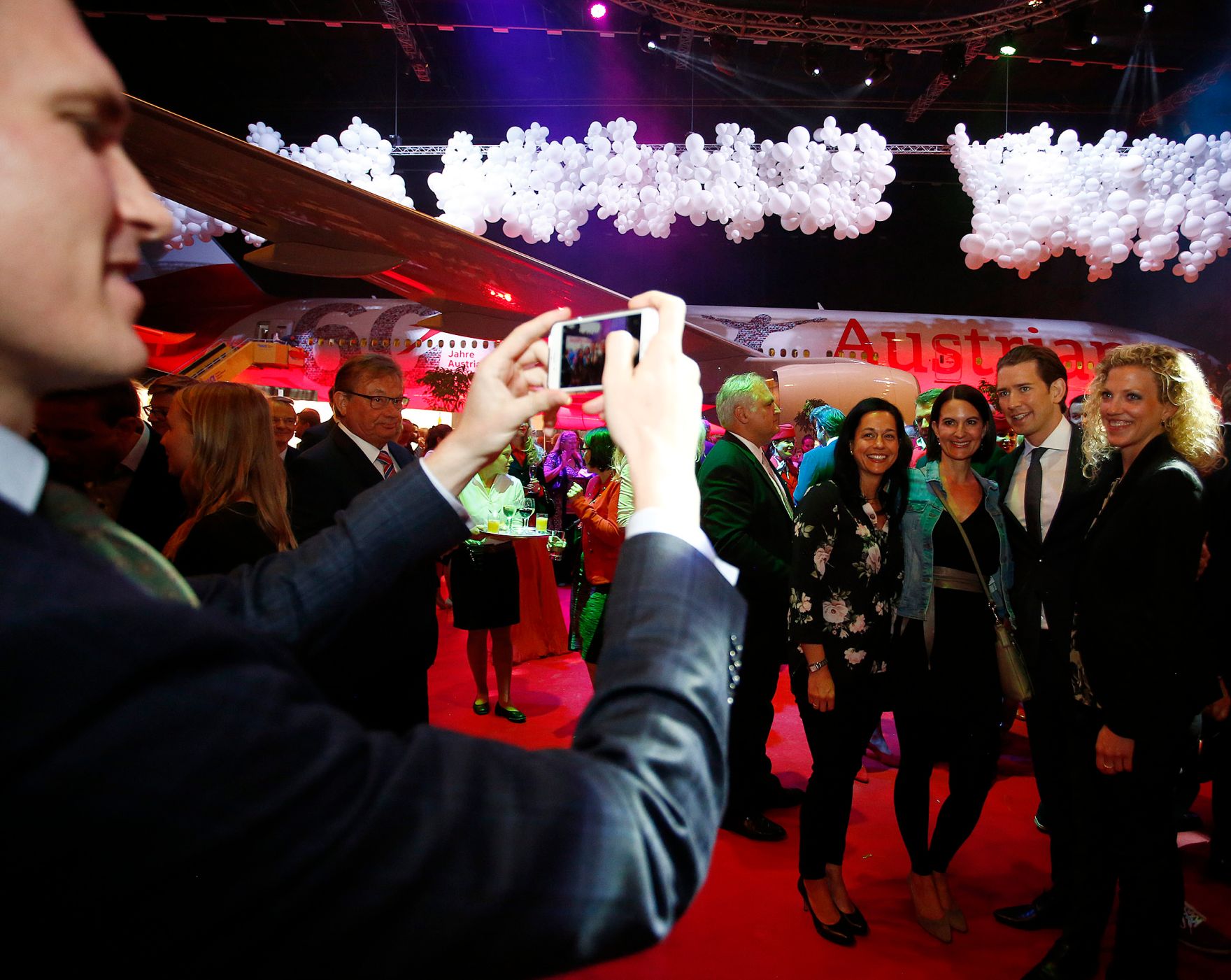 Am 15. Mai 2018 nahm Bundeskanzler Sebastian Kurz am Festakt "60 Jahre Austrian Airlines" teil.