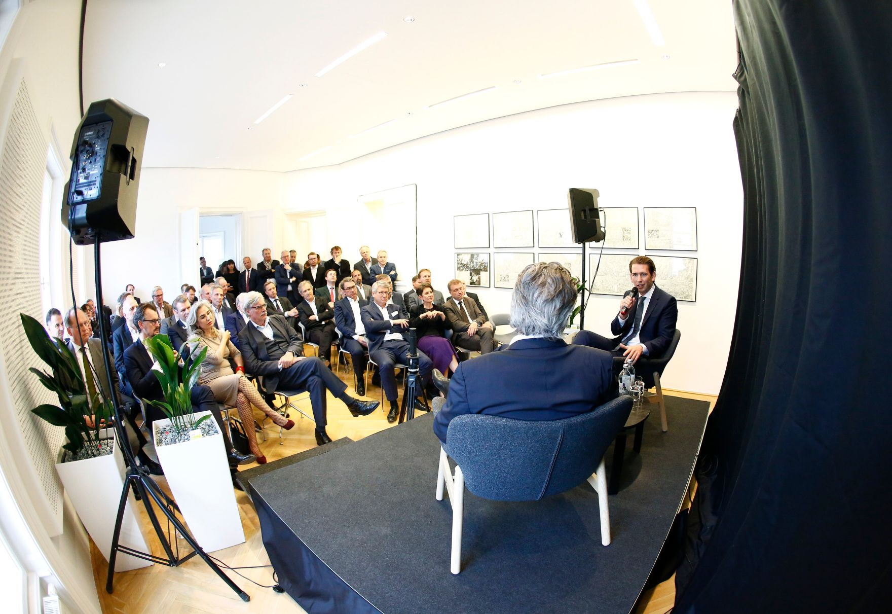 Am 23. Mai 2018 nahm Bundeskanzler Sebastian Kurz am Gespr&auml;ch beim "Kleine Zeitung Salon" mit Chefredakteur Hubert Patterer teil.