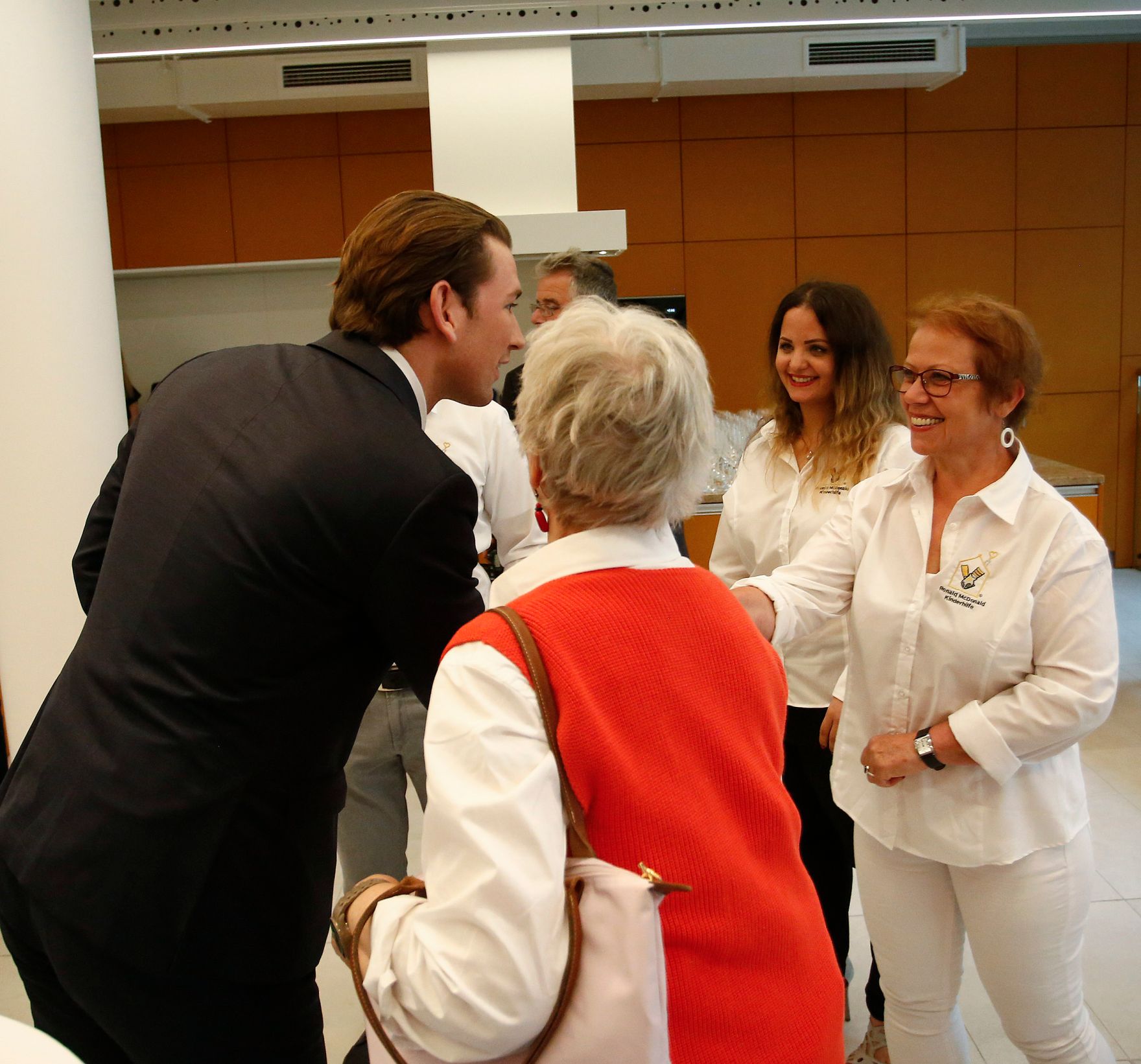 Am 26. Juni 2018 nahm Bundeskanzler Sebastian Kurz (l.) an der Ronald McDonald Hauser&ouml;ffnung teil.