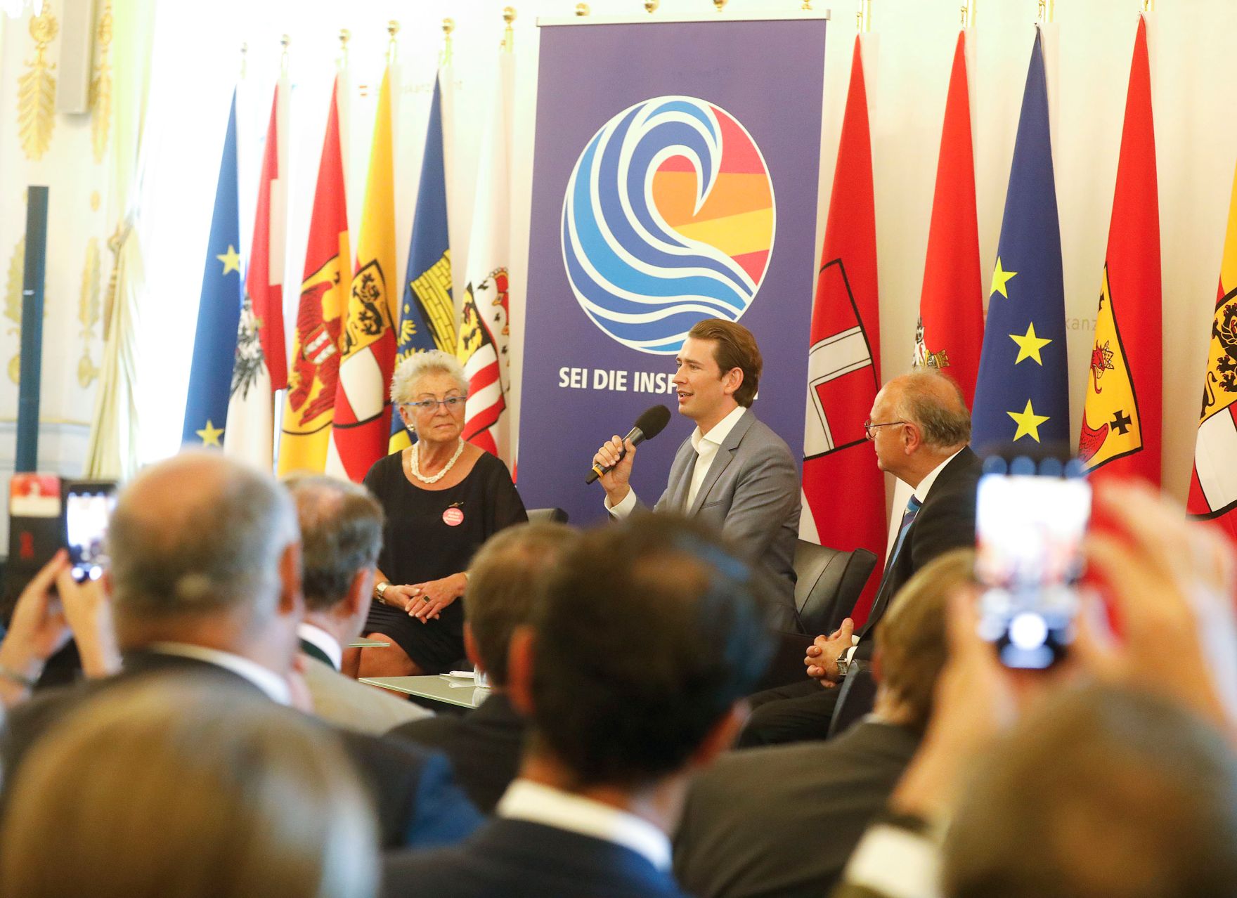 Am 20. August 2018 empfing Bundeskanzler Sebastian Kurz (m.) den Rotary Club &Ouml;sterreich im Bundeskanzleramt.