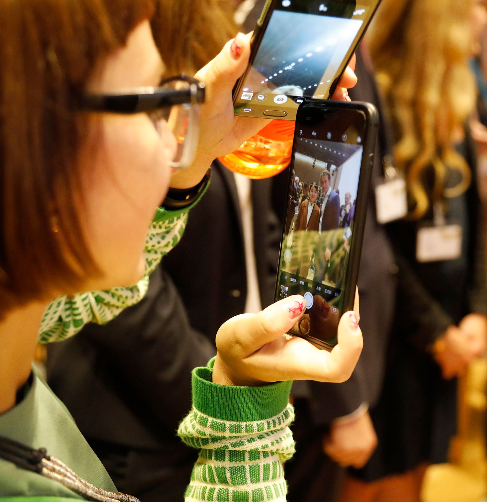 Am 27. August 2018 besuchte Bundeskanzler Sebastian Kurz das Europ&auml;ische Forum Alpbach. Im Bild mit Teilnehmerinnen und Teilnehmern des Europ&auml;ischen Forum Alpbach.