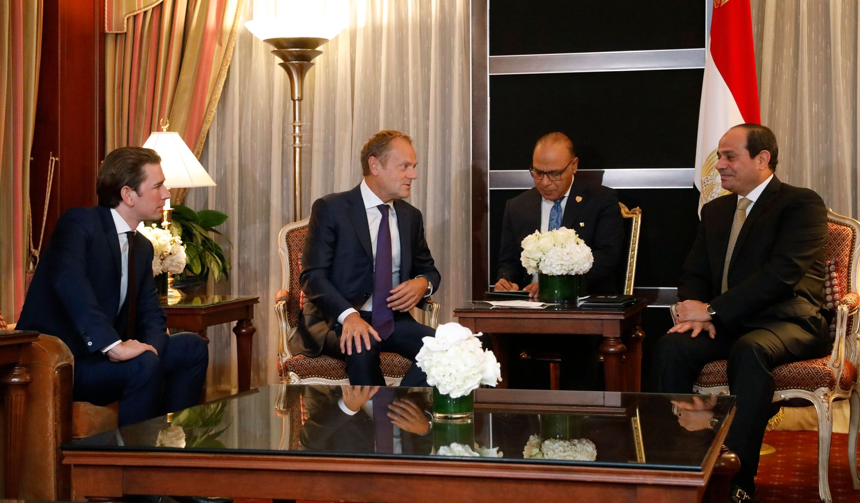 Am 23. September 2018 reiste Bundeskanzler Sebastian Kurz (l.) anl&auml;sslich der UN-Generalversammlung nach New York. Im Bild mit dem Pr&auml;sidenten des Europ&auml;ischen Rates Donald Tusk (2.v.l.) beim Treffen mit dem Pr&auml;sidenten &Auml;gyptens Abdel Fattah al-Sisi (r.).