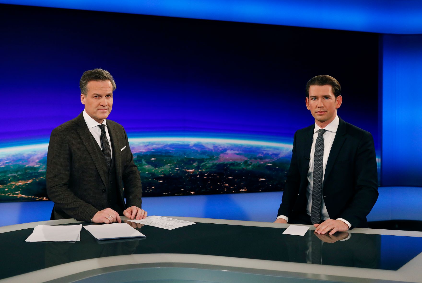 Am 28. November 2018 war Bundeskanzler Sebastian Kurz (r.) zu Gast in der ZIB 2. Im Bild mit dem Moderator Tarek Leitner (l.).
