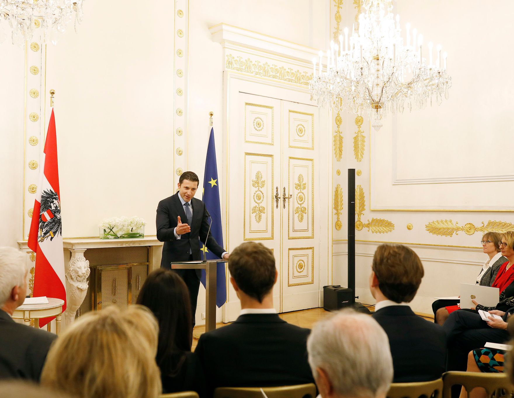 Am 3. Dezember 2018 bestellte der Bundeskanzler Vertreterinnen und Vertreter der Wirtschaft zu Mitgliedern der bei der Bundesanstalt "Statistik &Ouml;sterreich" eingerichteten Wirtschaftskurie. Damit haben sie das Recht, die Bezeichnung "Kommerzialrat/Kommerzialr&auml;tin f&uuml;r die Statistik" zu f&uuml;hren.