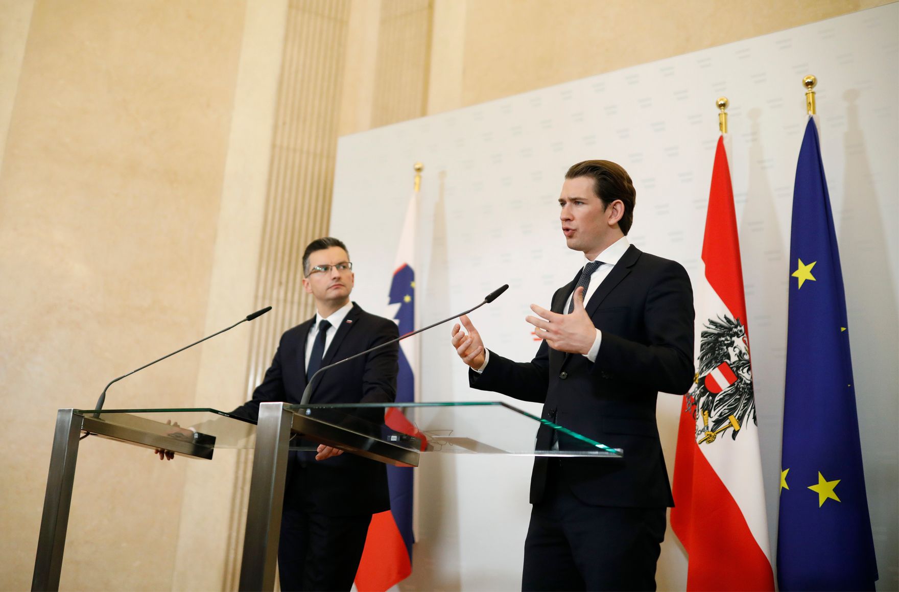 Am 5. Dezember 2018 empfing Bundeskanzler Sebastian Kurz (r.) den slowenischen Premierminister Marjan &Scaron;arec (l.) zu einem Gespr&auml;ch. Im Bild bei der Pressekonferenz.