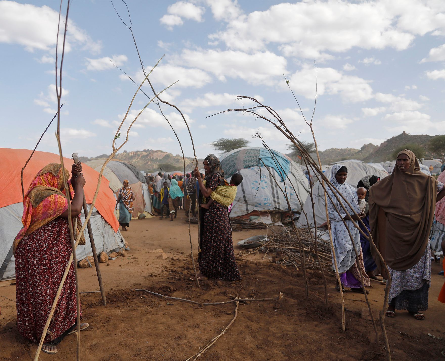 Am 8. Dezember 2018 reiste Bundeskanzler Sebastian Kurz nach &Auml;thiopien. Im Bild beim Besuch des Fl&uuml;chtlingslagers Qologji.