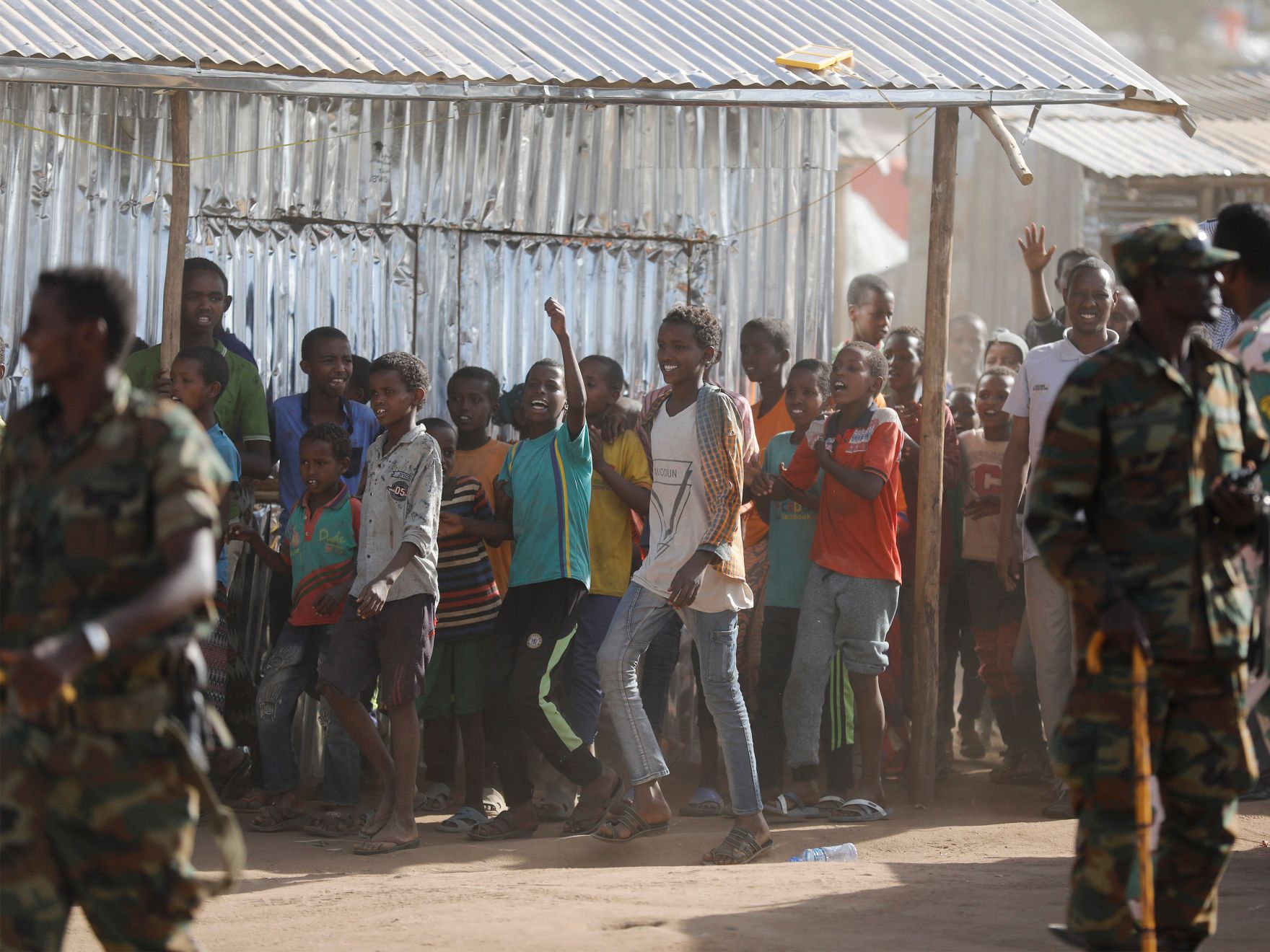 Am 8. Dezember 2018 reiste Bundeskanzler Sebastian Kurz nach &Auml;thiopien. Im Bild beim Besuch des Fl&uuml;chtlingslagers Qologji.