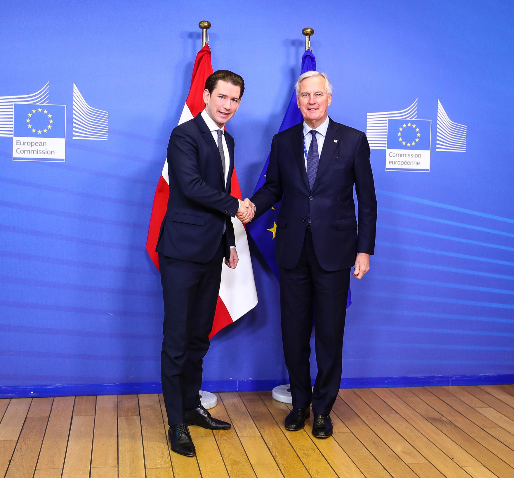 Am 13. Dezember 2018 setzte Bundeskanzler Sebastian Kurz (l.) seine Reise nach Br&uuml;ssel anl&auml;sslich des EU-Gipfels fort. Im Bild mit dem Beauftragten der EU-Kommission f&uuml;r die Austrittsverhandlungen mit dem Vereinigten K&ouml;nigreich Michel Barnier (r.)