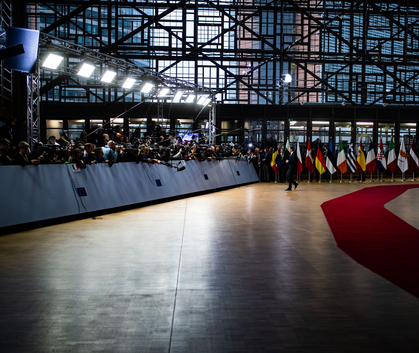 Am 14. Dezember 2018 setzte Bundeskanzler Sebastian Kurz seine Reise nach Br&uuml;ssel anl&auml;sslich des EU-Gipfels fort. Im Bild beim Europ&auml;ischen Rat.