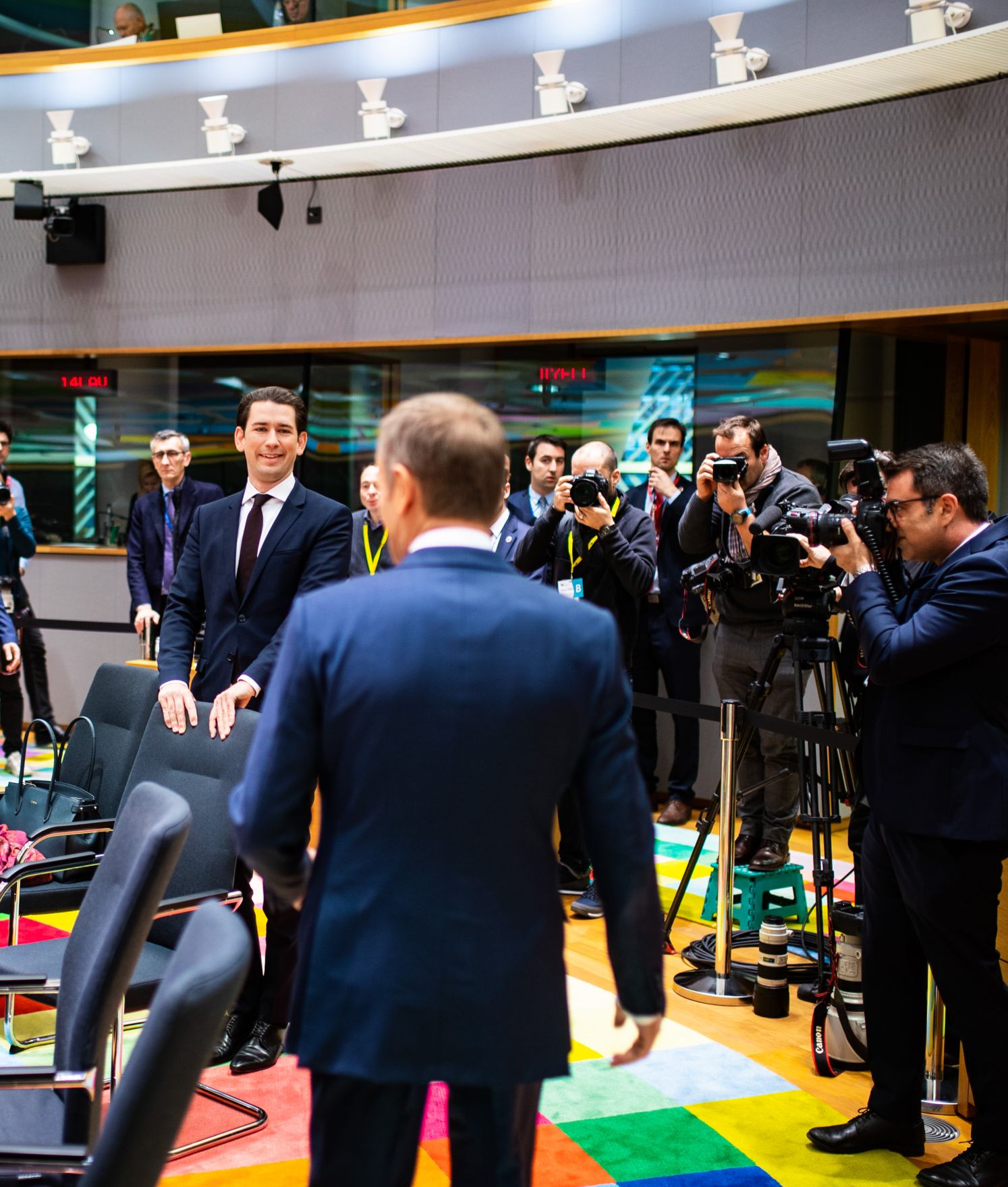 Am 14. Dezember 2018 setzte Bundeskanzler Sebastian Kurz (l.) seine Reise nach Br&uuml;ssel anl&auml;sslich des EU-Gipfels fort. Im Bild mit dem Pr&auml;sidenten des Europ&auml;ischen Rates Donald Tusk (r.) beim Europ&auml;ischen Rat.