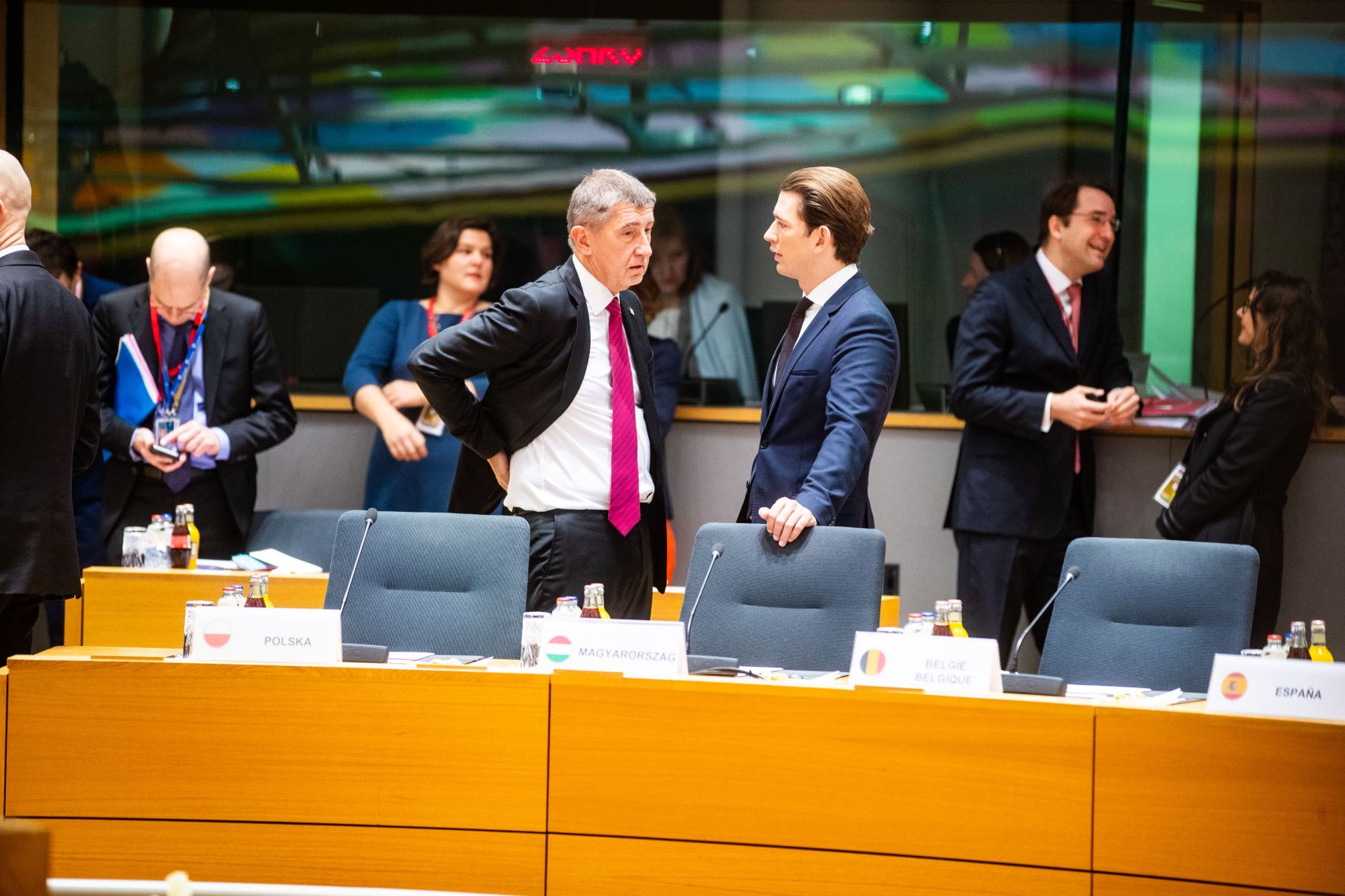 Am 14. Dezember 2018 setzte Bundeskanzler Sebastian Kurz (r.) seine Reise nach Br&uuml;ssel anl&auml;sslich des EU-Gipfels fort. Im Bild mit dem Ministerpr&auml;sidenten der Tschechischen Republik Andrej Babi&scaron; (l.) beim Europ&auml;ischen Rat.