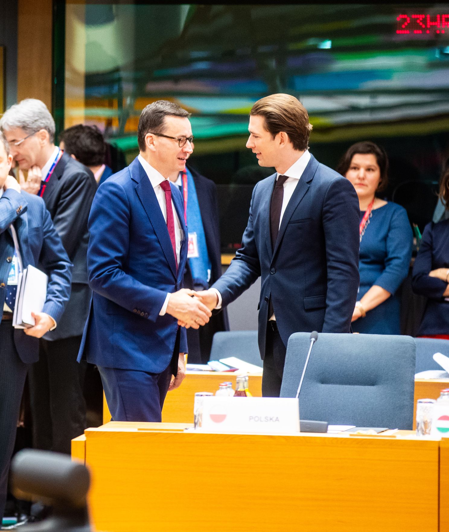 Am 14. Dezember 2018 setzte Bundeskanzler Sebastian Kurz (r.) seine Reise nach Br&uuml;ssel anl&auml;sslich des EU-Gipfels fort. Im Bild mit dem Premierminister von Polen Mateusz Morawiecki (l.) beim Europ&auml;ischen Rat.