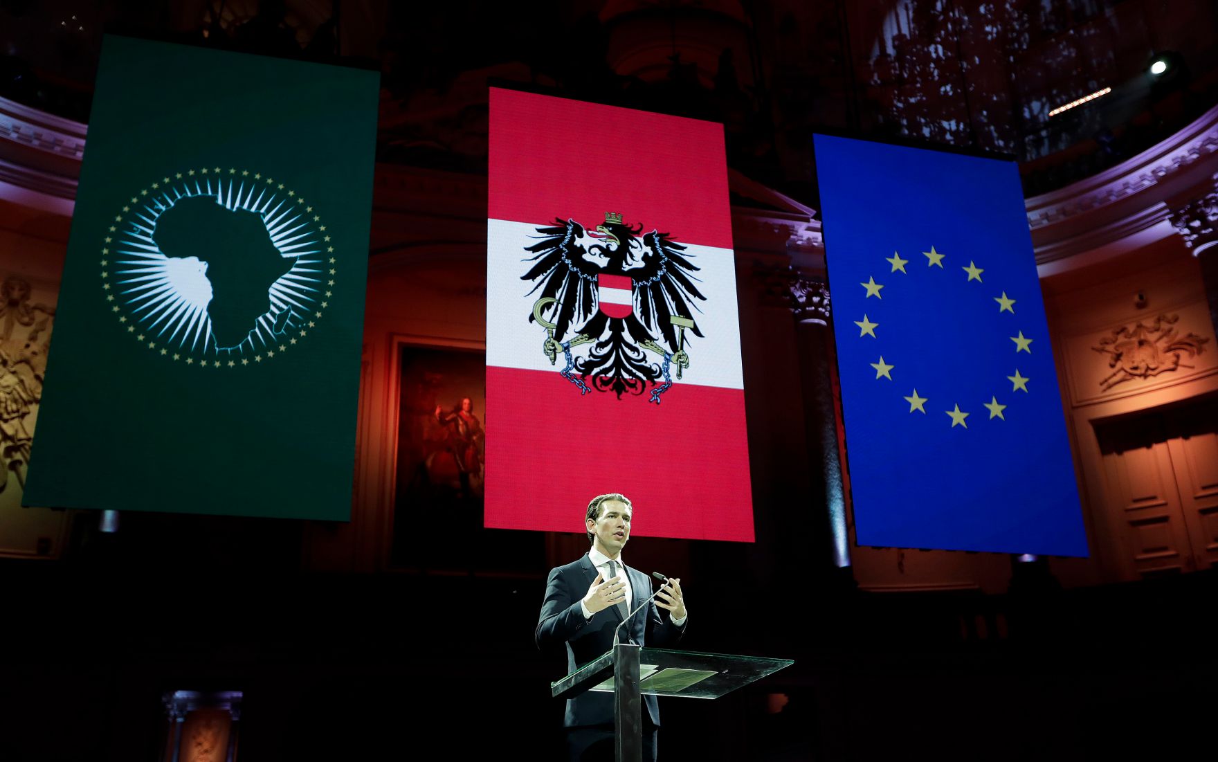 Am 17. Dezember 2018 begann das &quot;Hochrangige Forum Afrika‑Europa&quot;. Im Bild Bundeskanzler Sebastian Kurz beim Abendempfang in der Spanischen Hofreitschule.