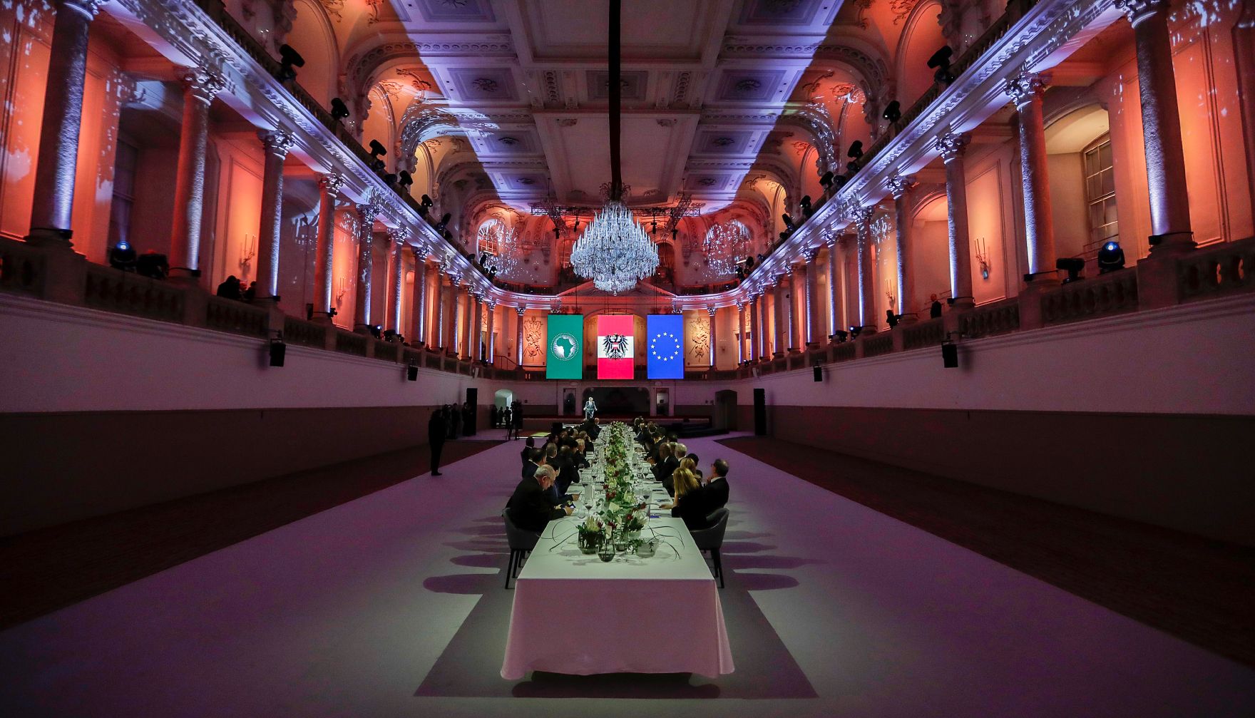 Am 17. Dezember 2018 begann das &quot;Hochrangige Forum Afrika‑Europa&quot;. Im Bild beim Abendempfang in der Spanischen Hofreitschule.