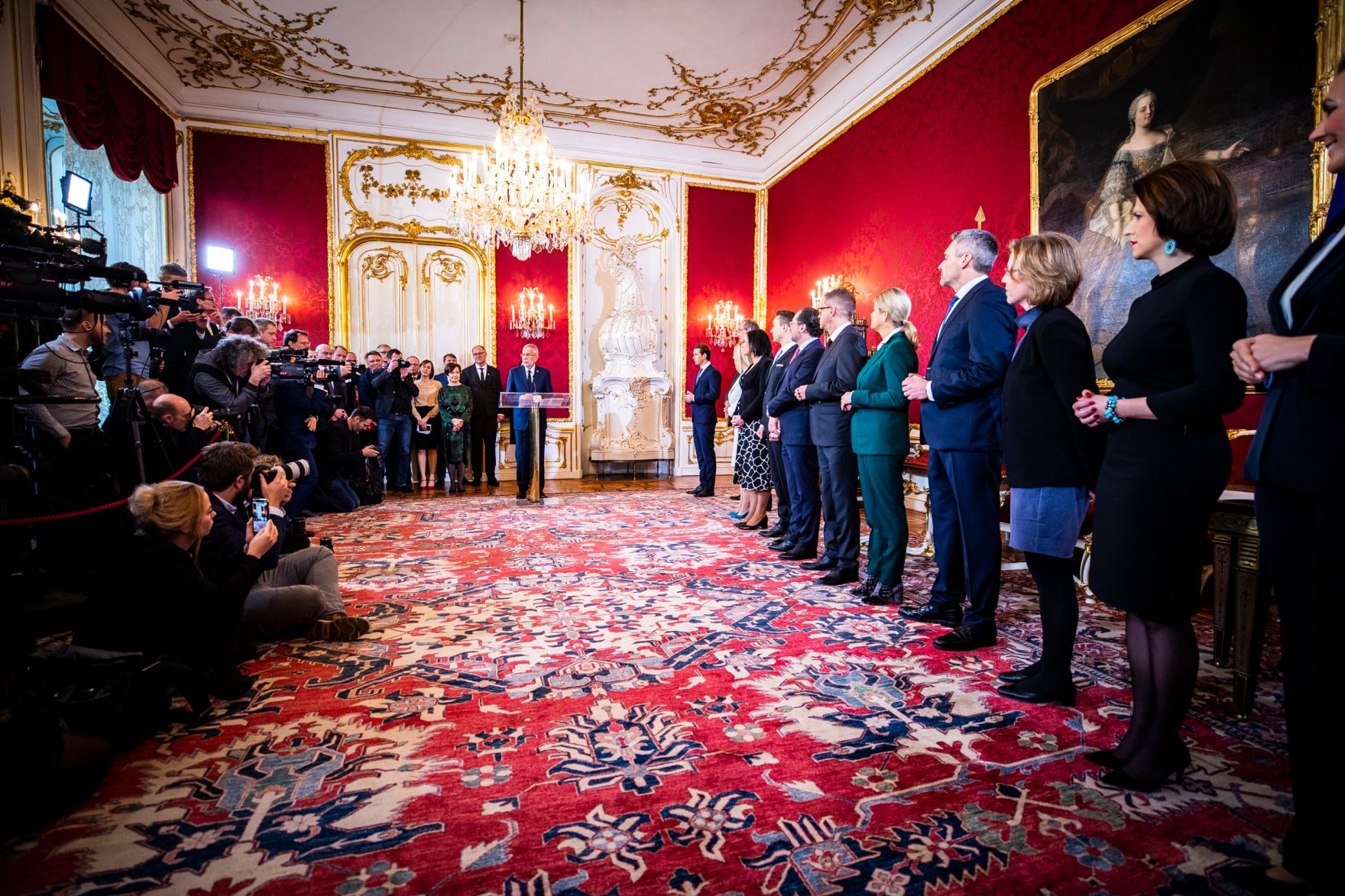 Am 7. J&auml;nner 2020 wurde die neue Bundesregierung vom Bundespr&auml;sidenten in der Pr&auml;sidentschaftskanzlei angelobt.