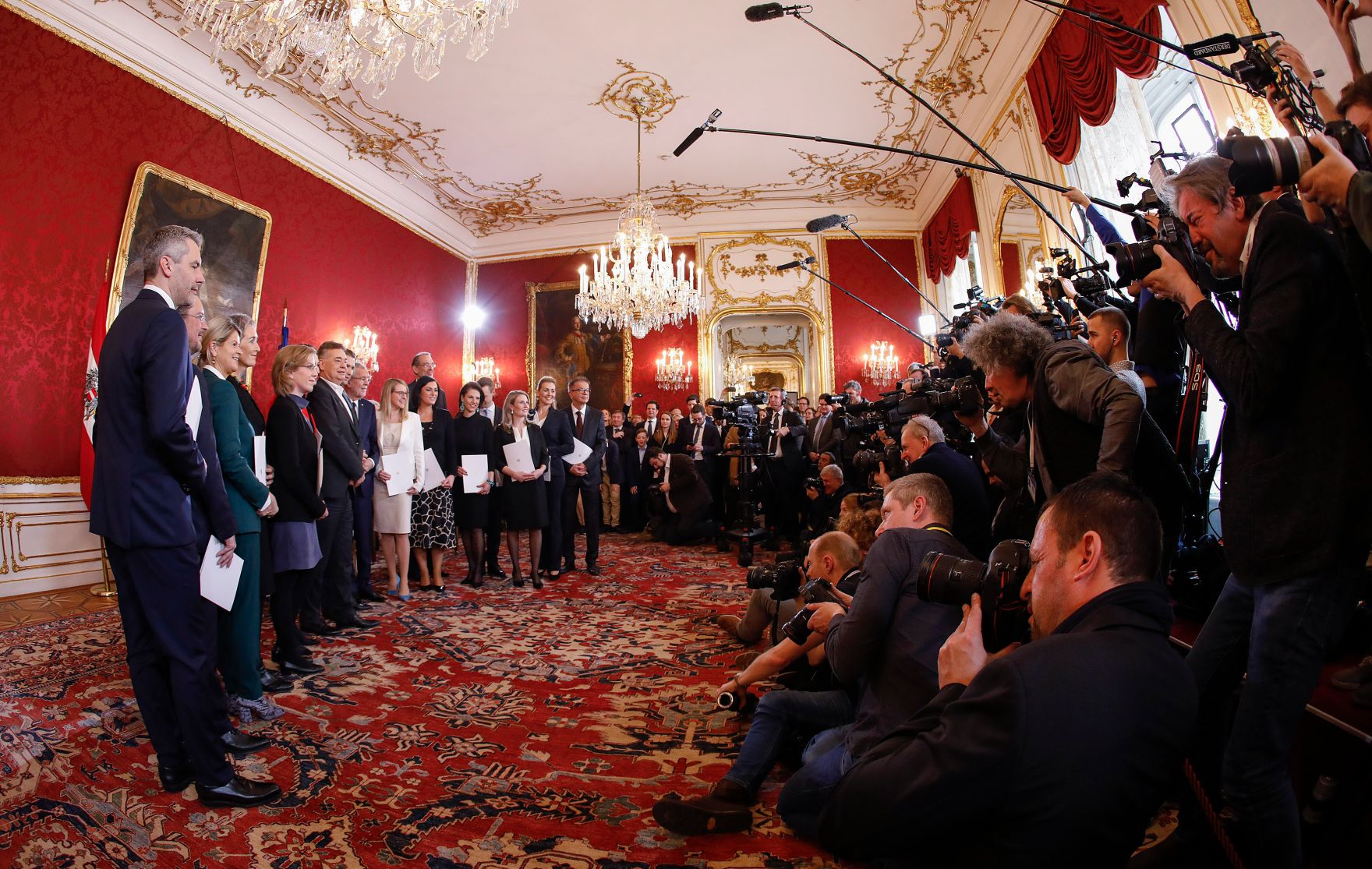 Am 7. J&auml;nner 2020 wurde die neue Bundesregierung vom Bundespr&auml;sidenten in der Pr&auml;sidentschaftskanzlei angelobt.