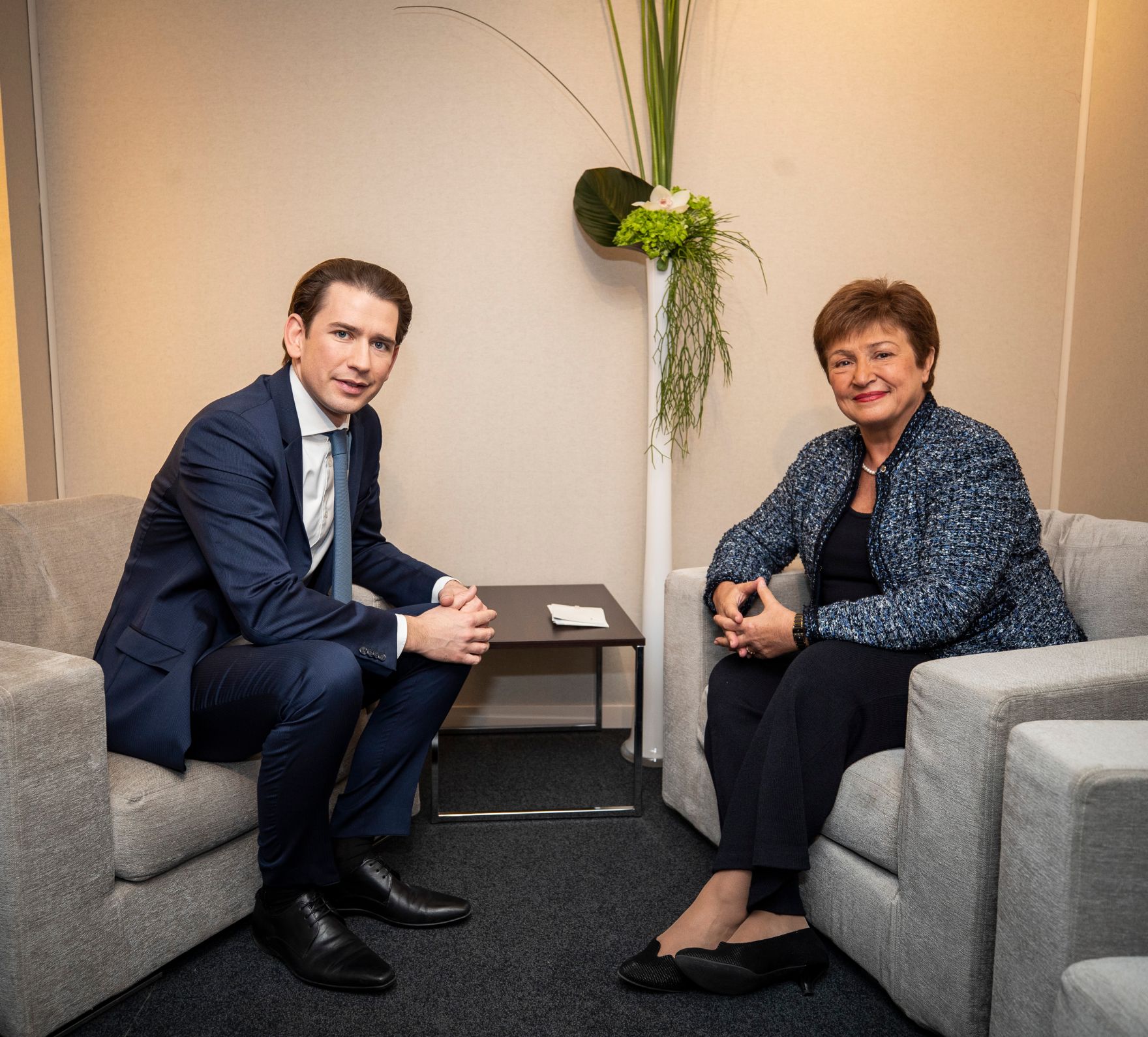 Am 24. J&auml;nner 2020 nahm Bundeskanzler Sebastian Kurz (l.) am Weltwirtschaftsforum in Davos teil. Im Bild mit der gesch&auml;ftsf&uuml;hrenden Direktorin des Internationalen W&auml;hrungsfonds, Kristalina Georgiewa (r.).