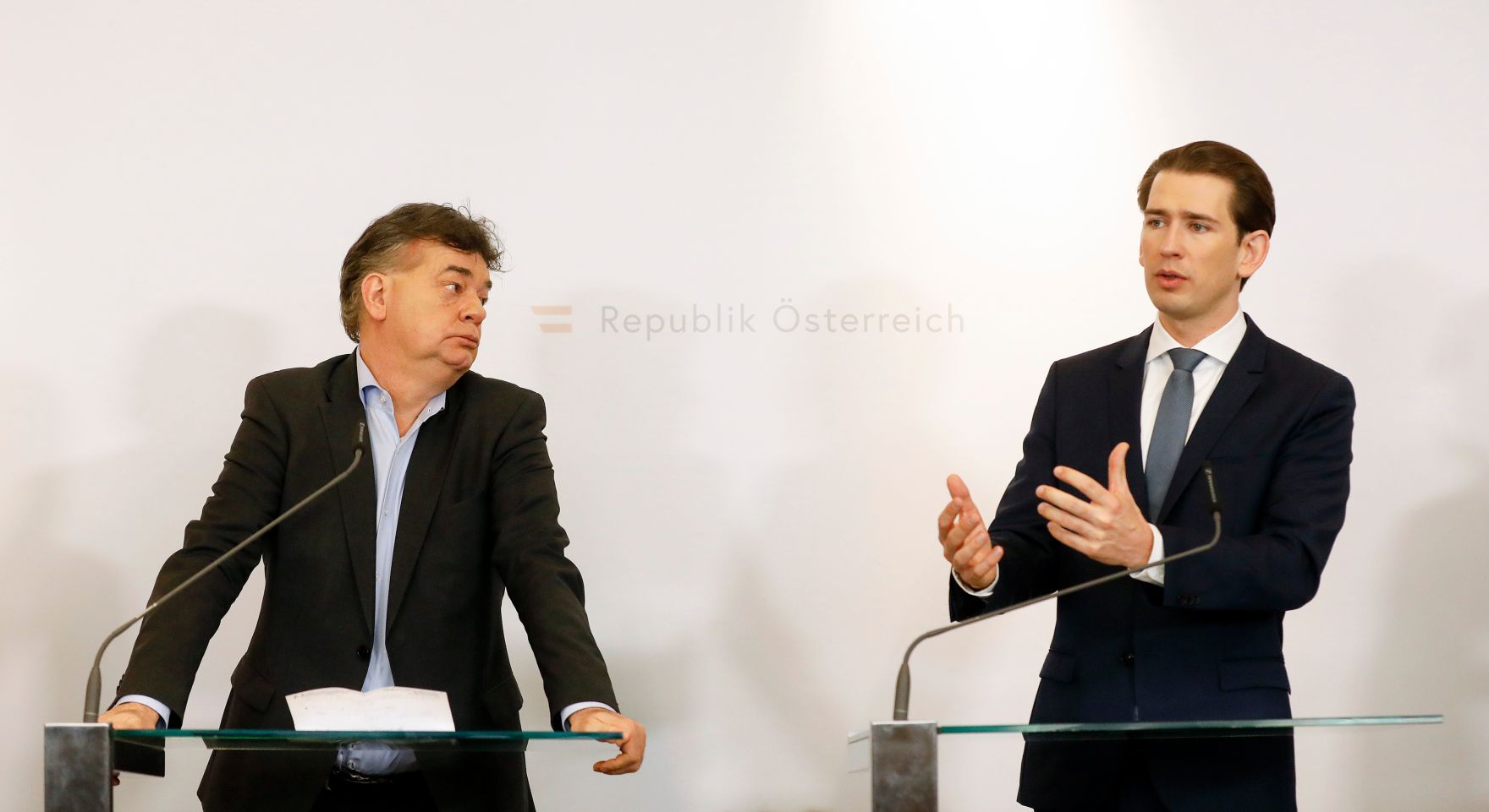 Am 30. J&auml;nner 2020 endete in Krems die zweit&auml;gige Klausurtagung der Bundesregierung. Im Bild Vizekanzler Werner Kogler (l.) und Bundeskanzler Sebastian Kurz (r.) bei der Pressekonferenz.