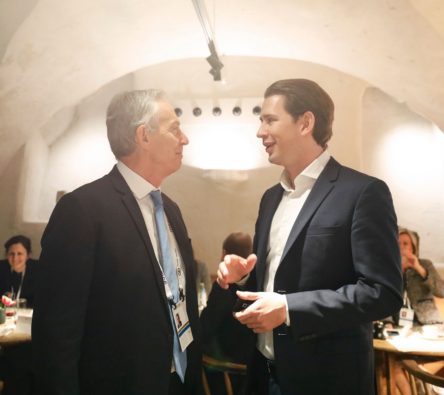 Am 15. Februar 2020 besuchte Bundeskanzler Sebastian Kurz (r.) die M&uuml;nchner Sicherheitskonferenz. Im Gespr&auml;ch mit dem ehemaligen Premierminister des Vereinigten K&ouml;nigreichs Tony Blair (l.).