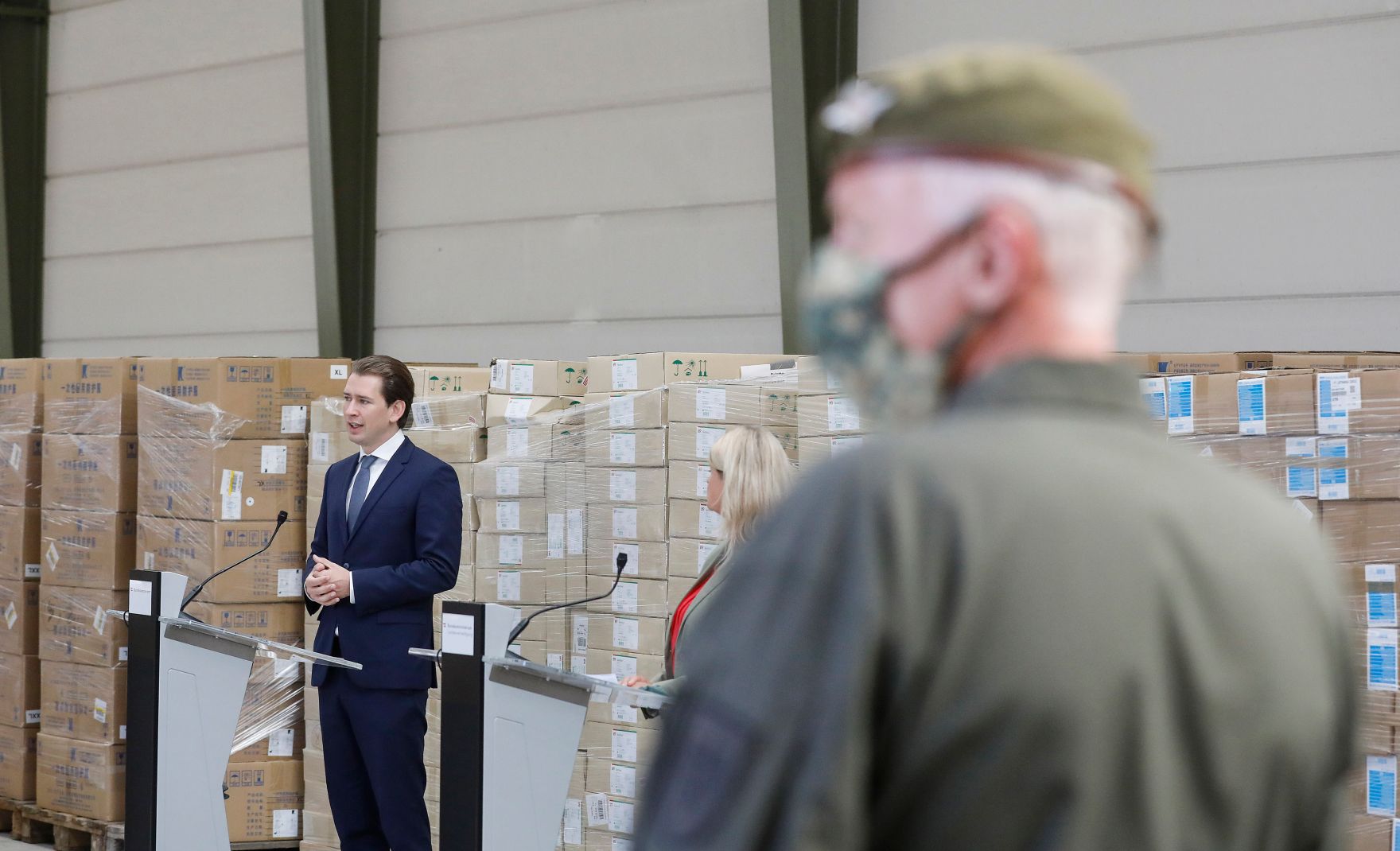 Am 15. September 2020 besuchten Bundeskanzler Sebastian Kurz und Bundesministerin Klaudia Tanner die Heeresmunitionsanstalt Grossmittel. Im Bild bei einer gemeinsamen Pressekonferenz.