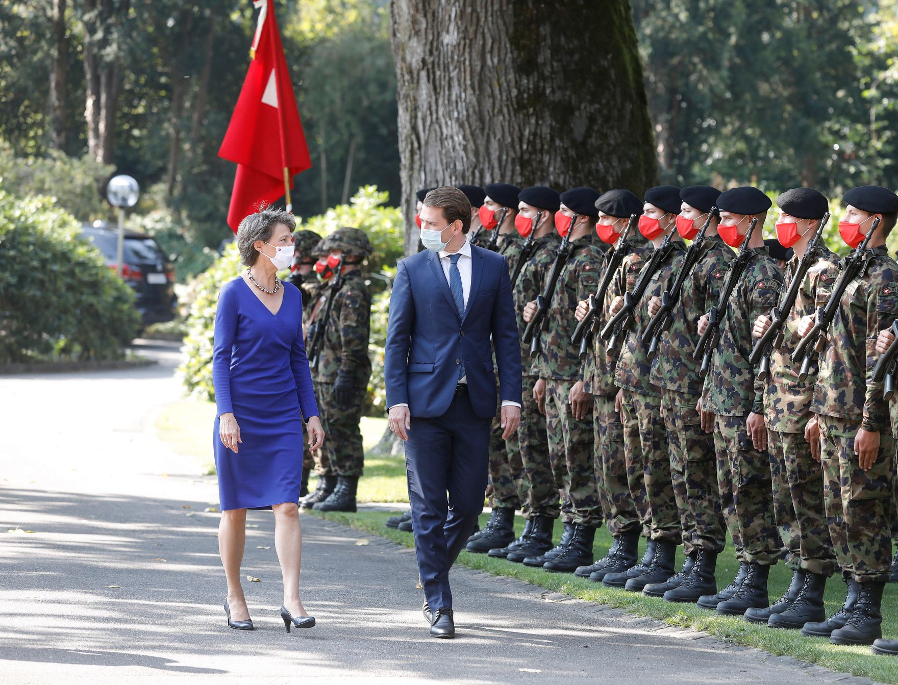 Am 18. September 2020 traf Bundeskanzler Sebastian Kurz (r.) im Rahmen seines Arbeitsbesuchs in der Schweiz die Schweizer Bundespr&auml;sidentin Simonetta Sommaruga (l.).